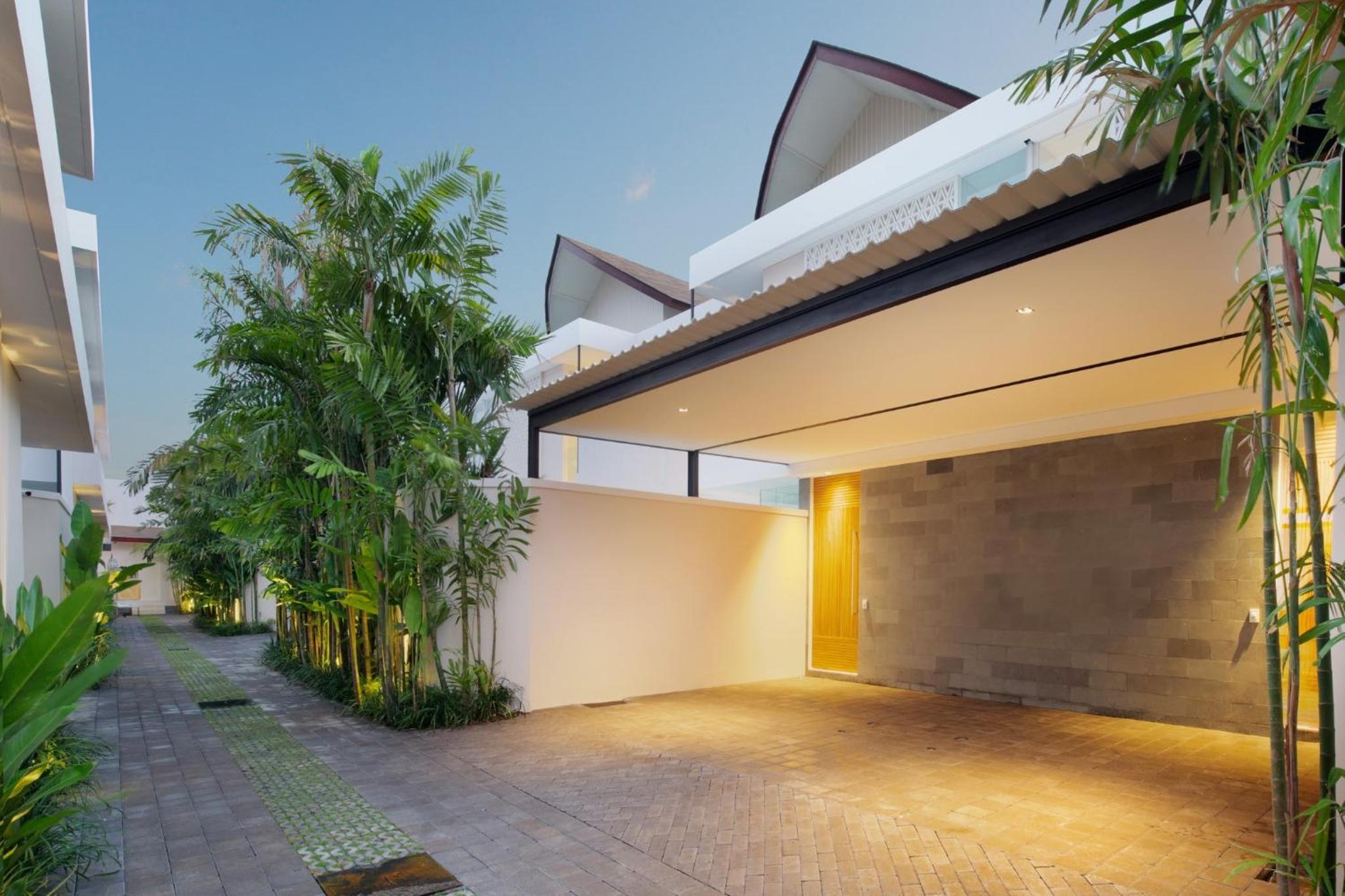Eight Palms Villa Seminyak by Ini Vie Hospitality view 2