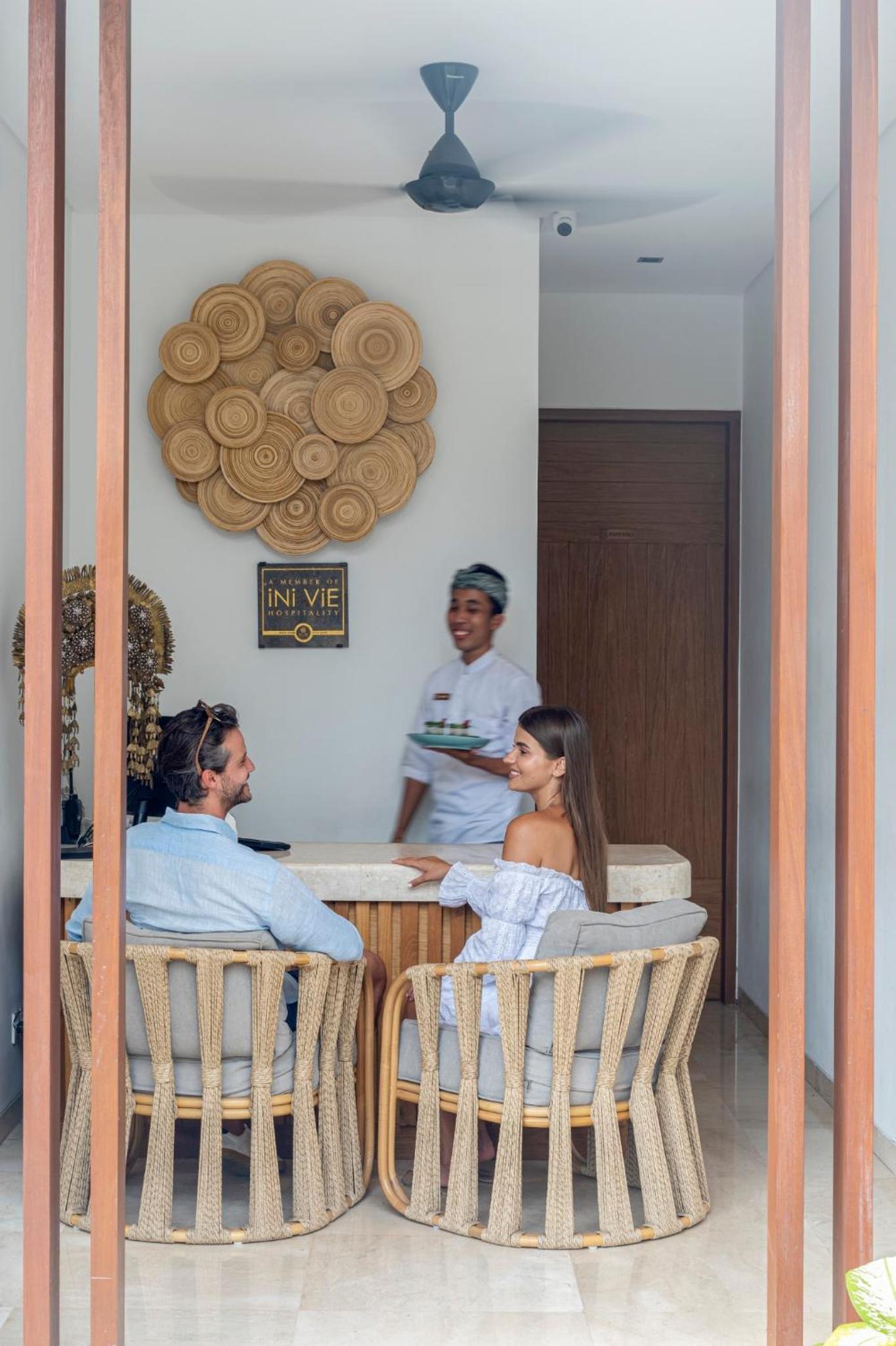 Eight Palms Villa Seminyak by Ini Vie Hospitality view 4