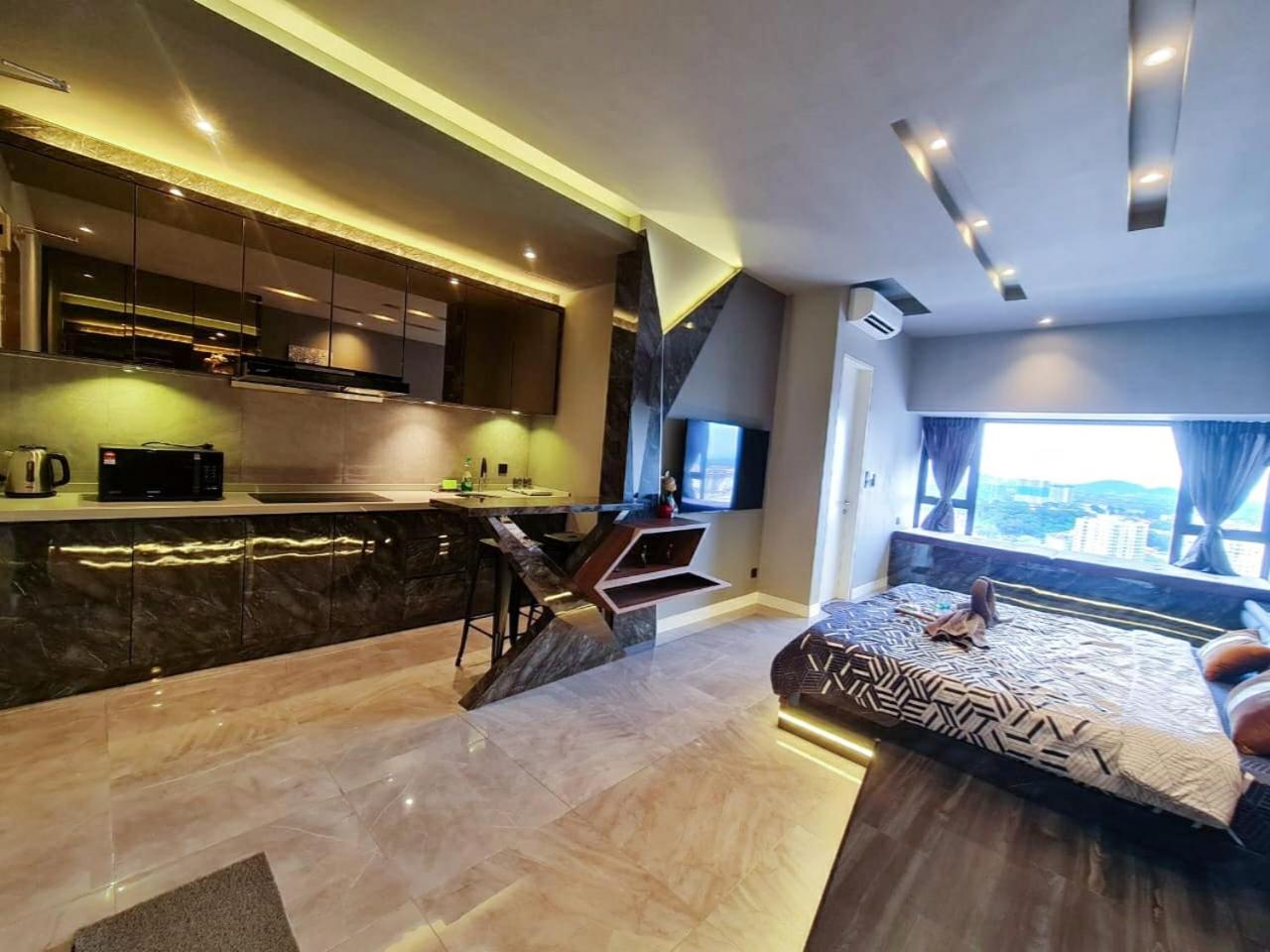 Romantic&PremiumSuite●PrivateBathtub●InfinityPool●Netflix●FreeCarpark●ImperioResidence●LuxuryCondo