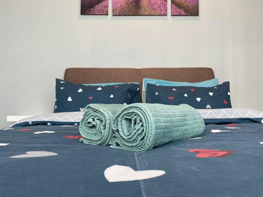 JB SKS Pavillion 1BR Apt nearJB CIQ -Smart tv