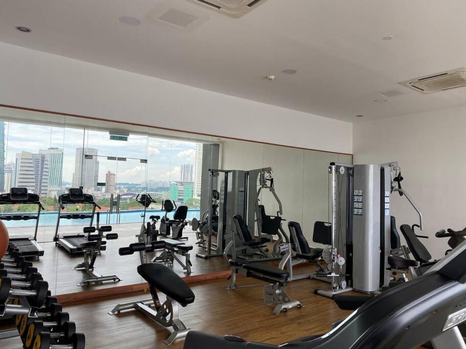 JB SKS Pavillion 1BR Apt nearJB CIQ -Smart tv