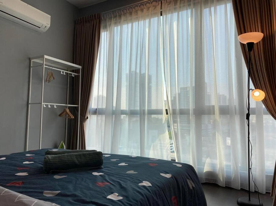 JB SKS Pavillion 1BR Apt nearJB CIQ -Smart tv