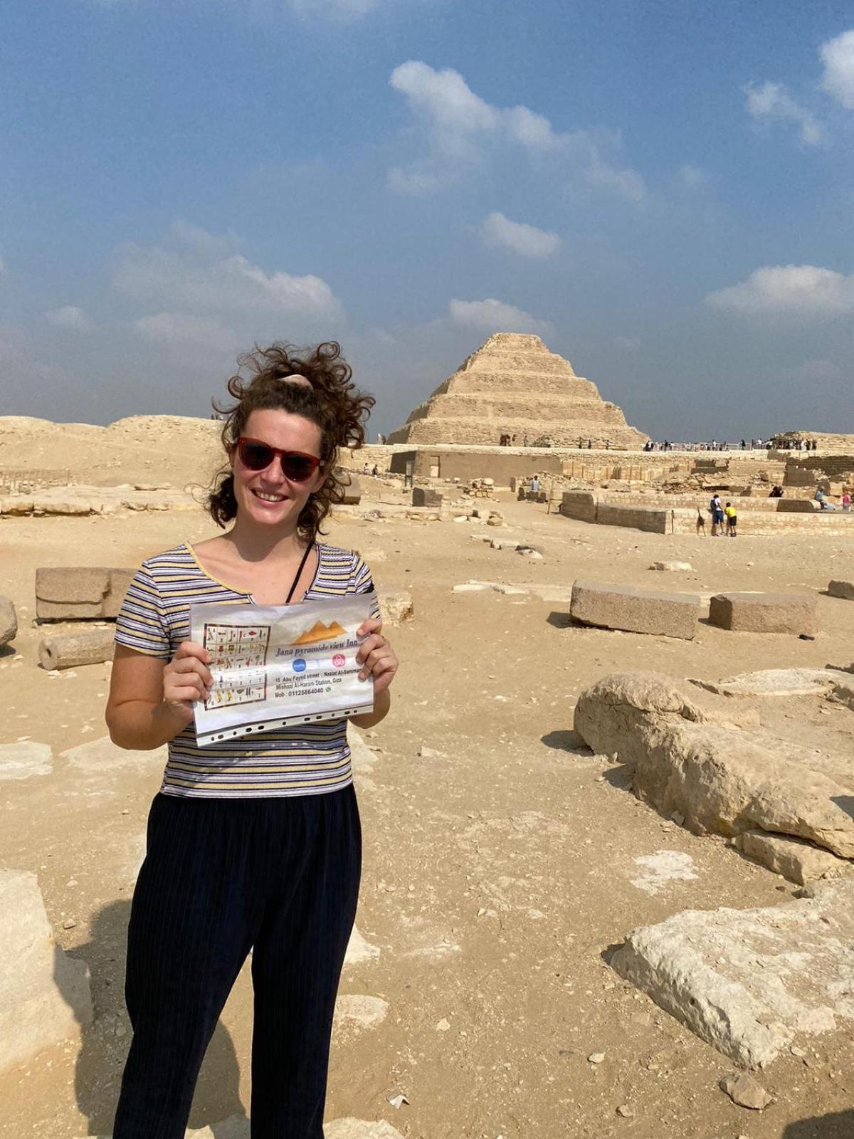 2 Jana Pyramids view inn