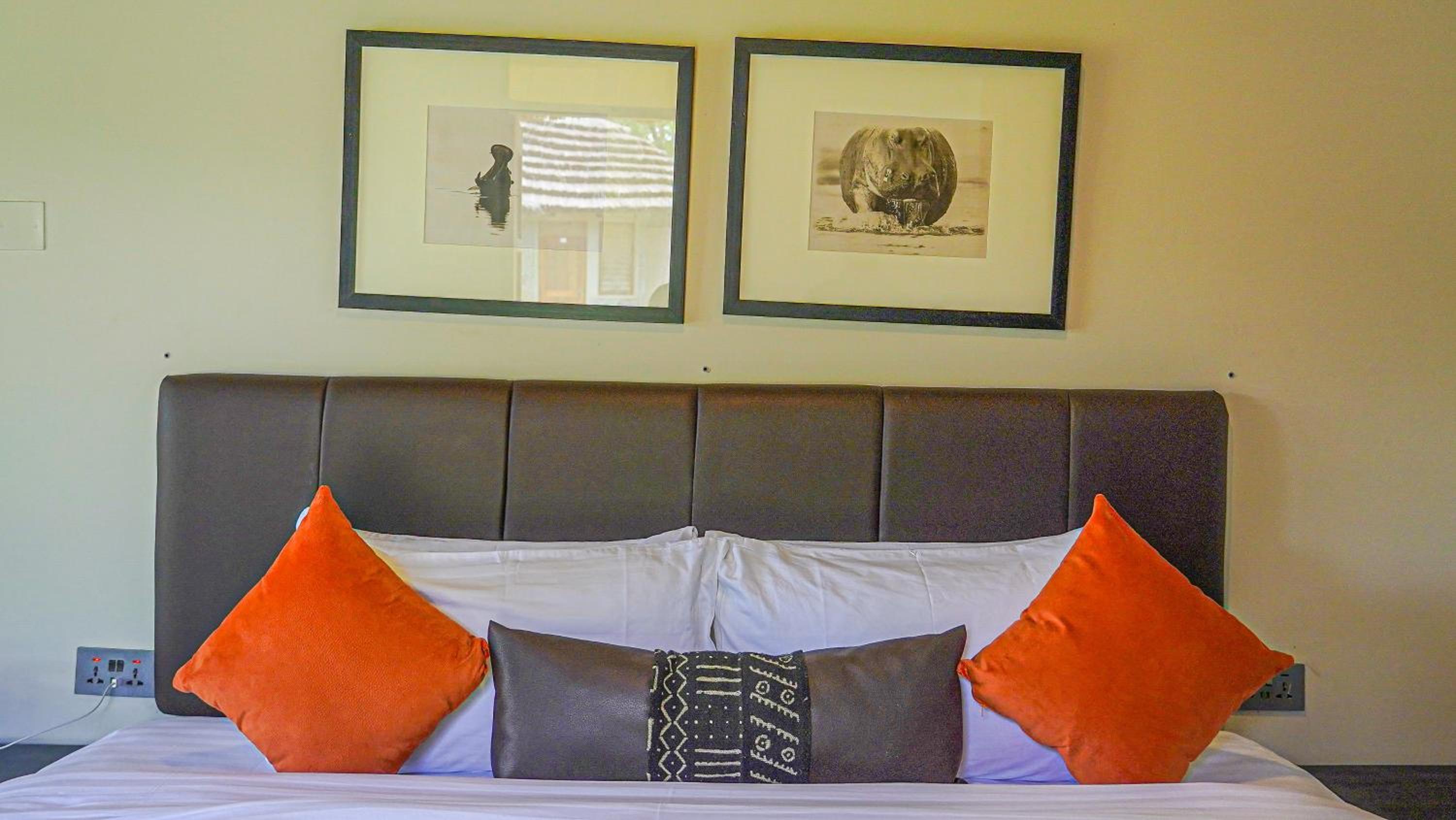Sambiya River Lodge 11