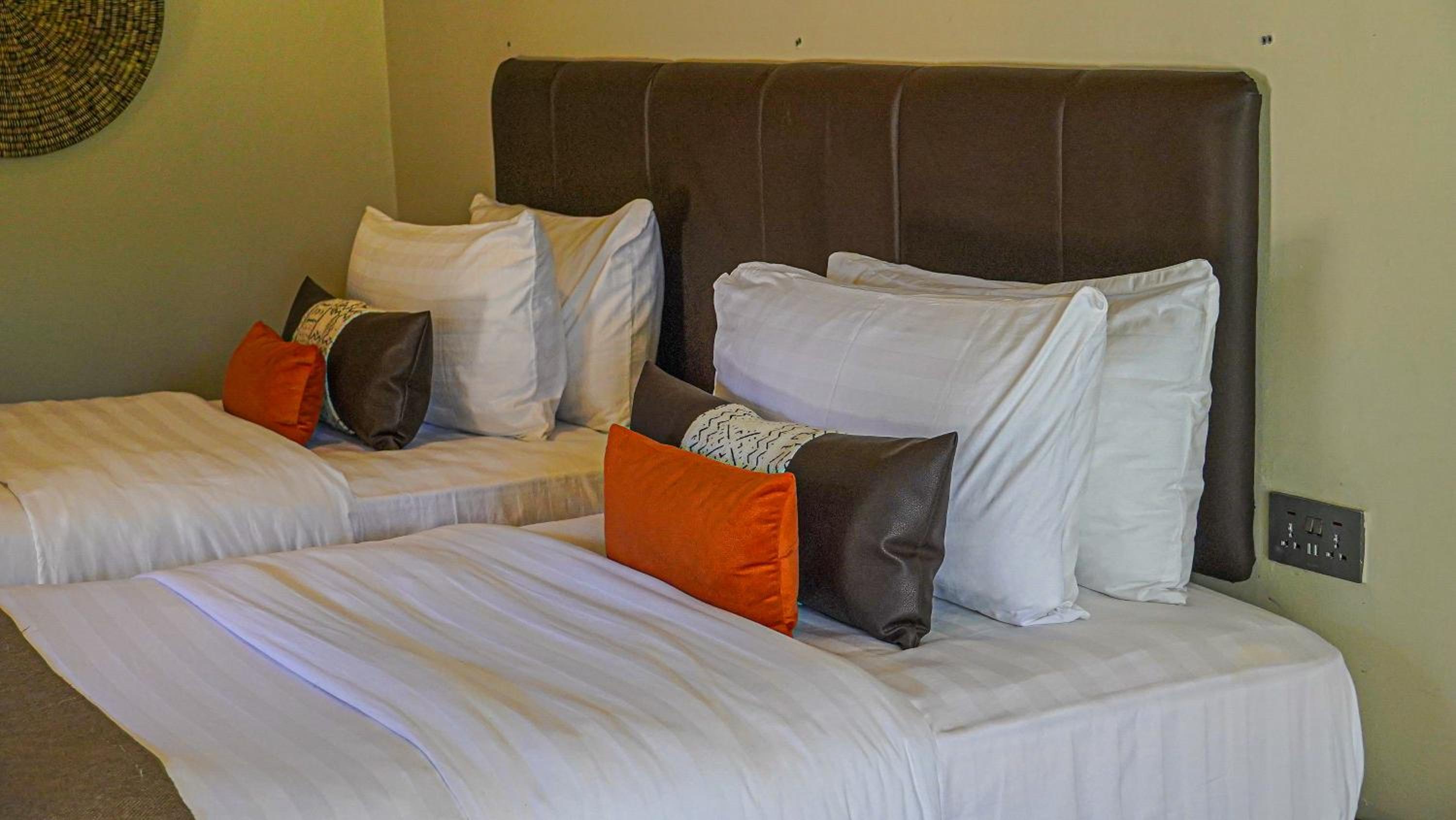 Sambiya River Lodge 38