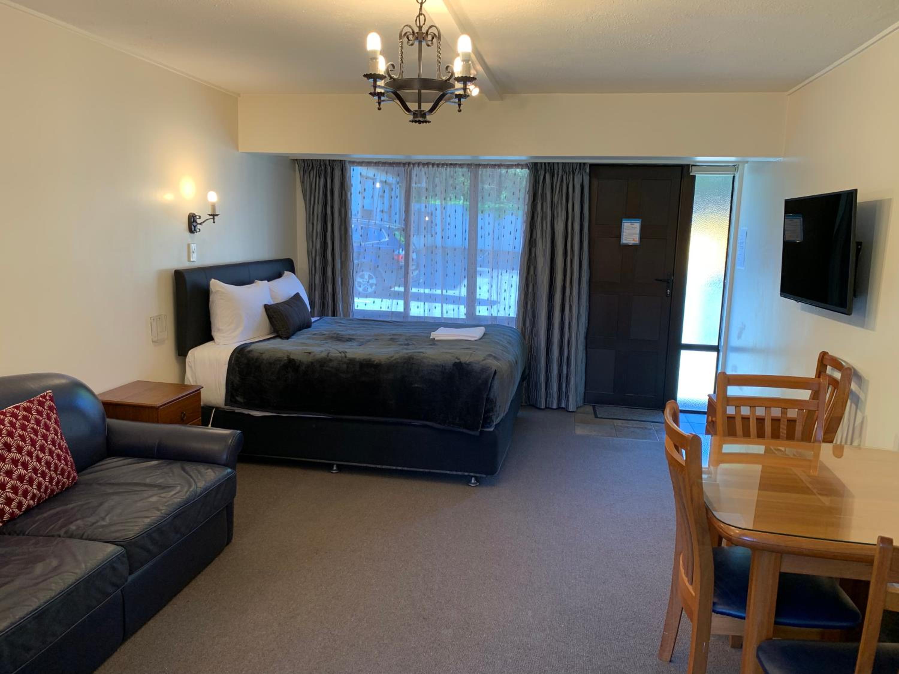 755 Regal Court Motel