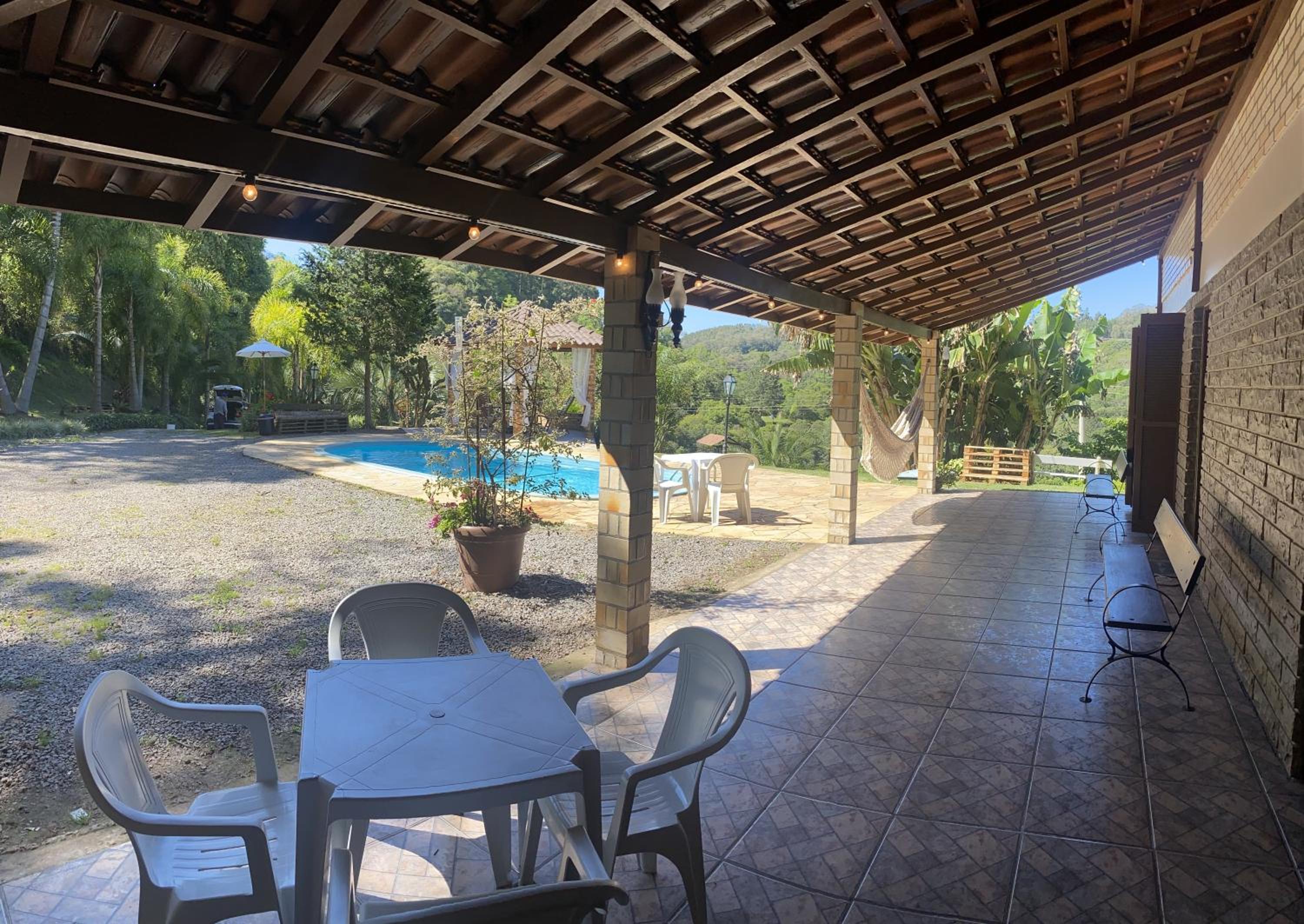 Sítio dos Coqueiros, em meio a natureza com piscina