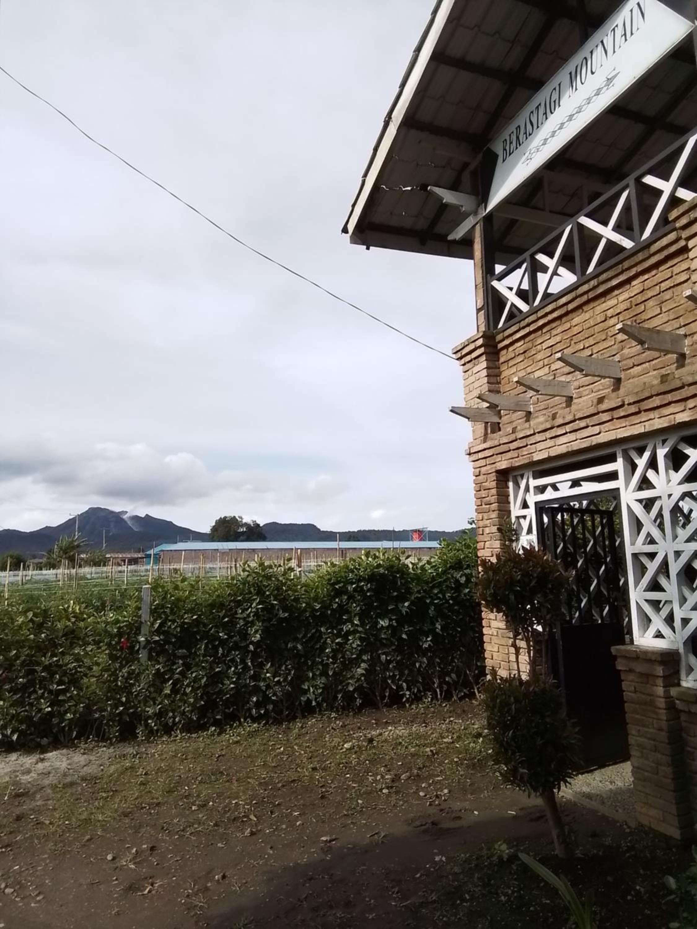 Berastagi Mountain View Homestay & Pizzeria, Berastagi - 20