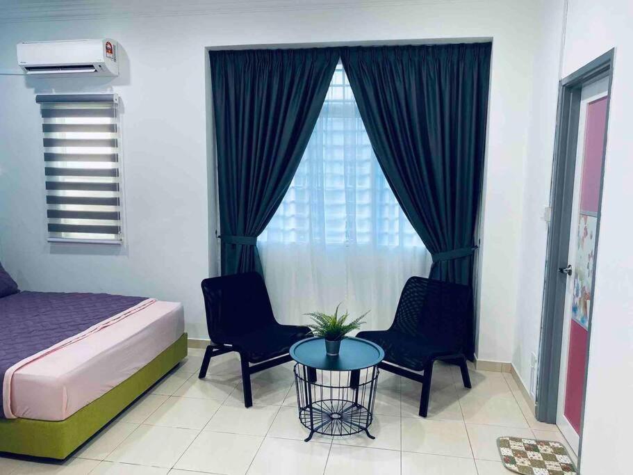 The Green Semenyih Homestay Family Suites 11 PAX photo 7