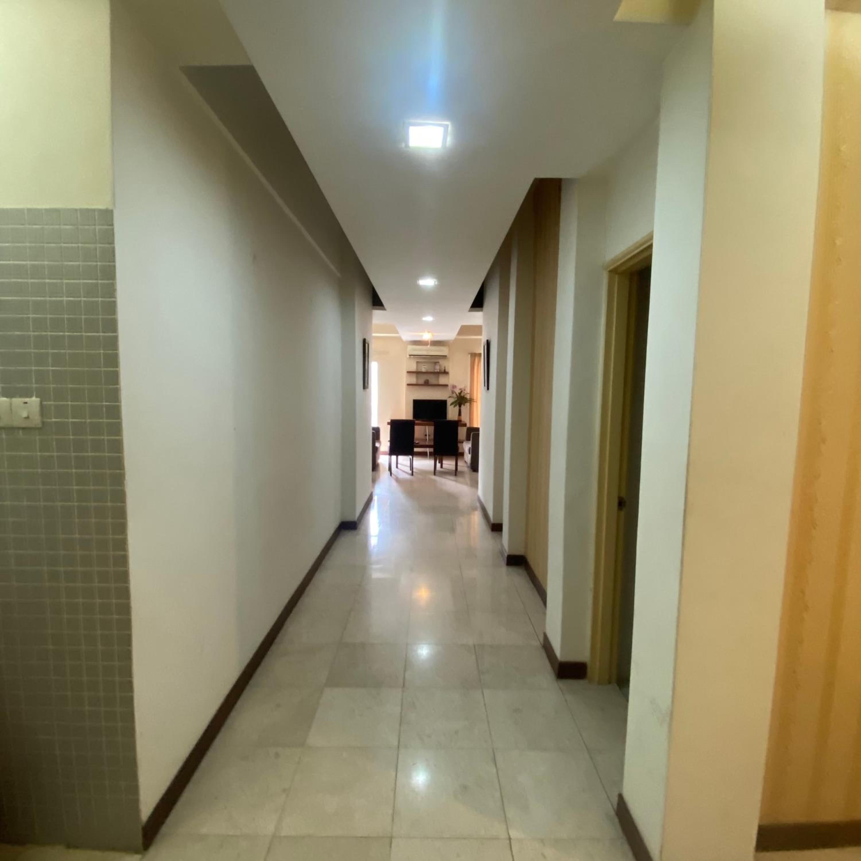 Peninsula Residences All Suite Hotel