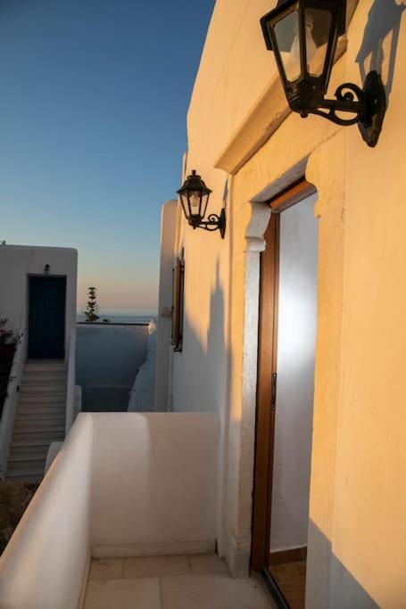 Cycladic sea view house near the Castle