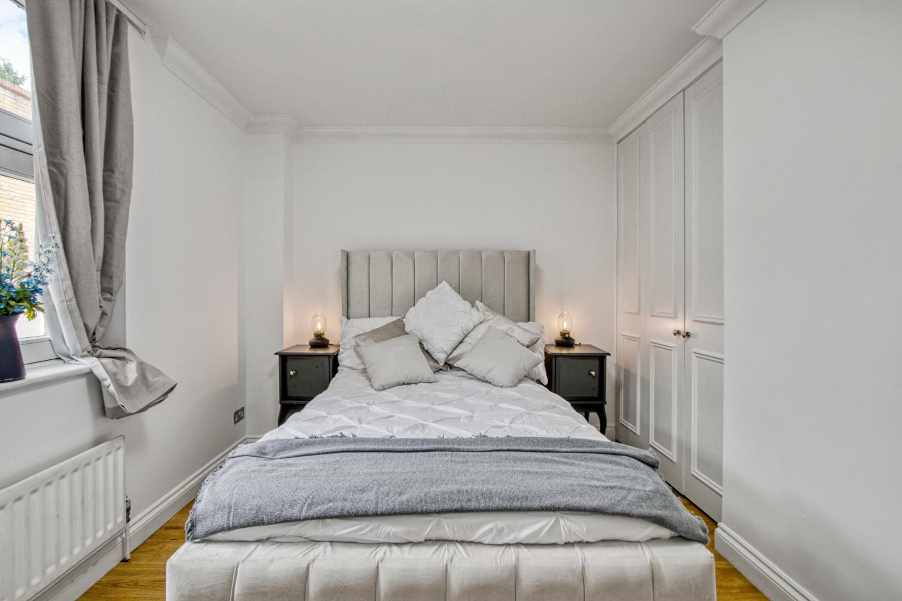 2-Bed 2-Bathroom Mayfair - Maddox St