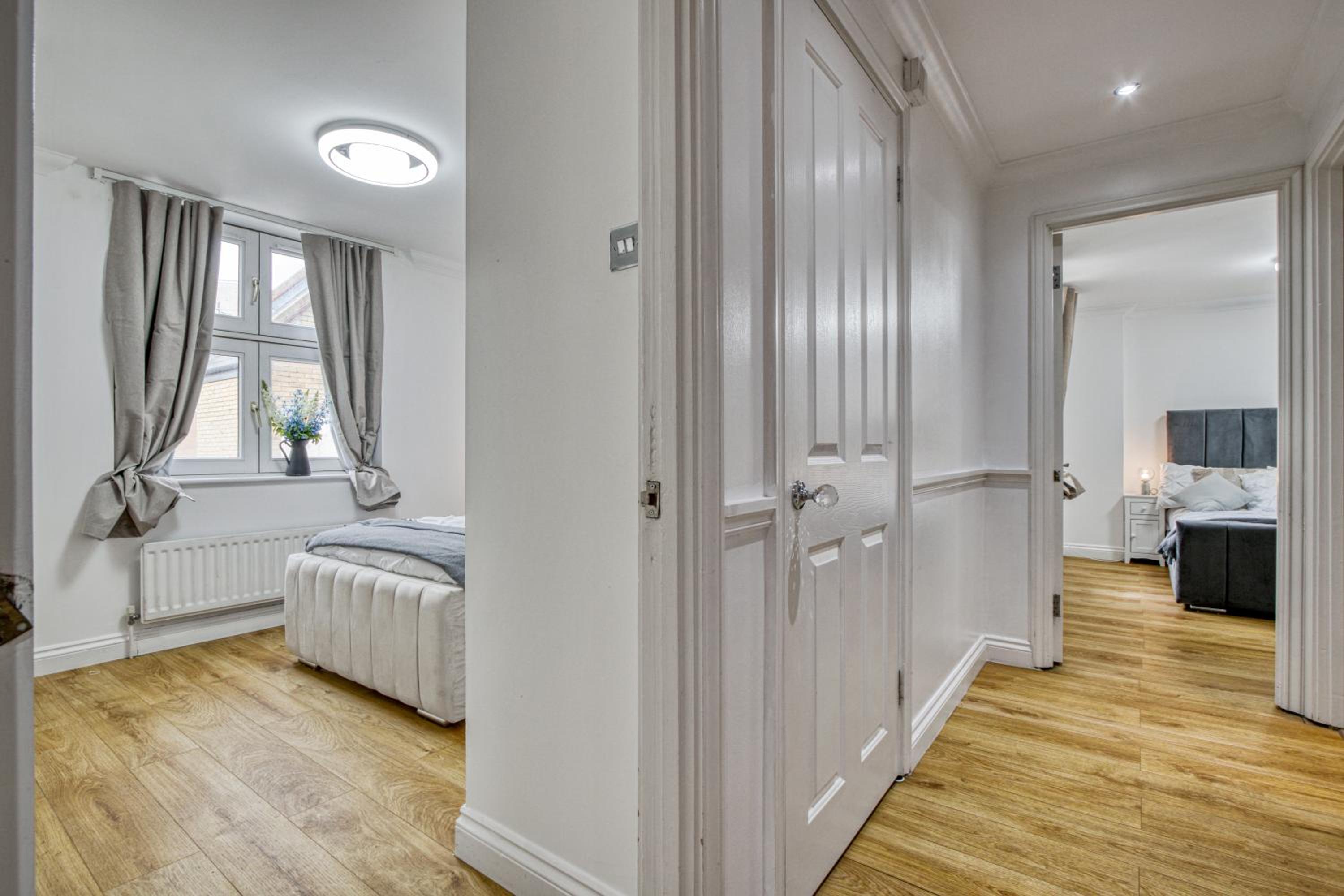 2-Bed 2-Bathroom Mayfair - Maddox St