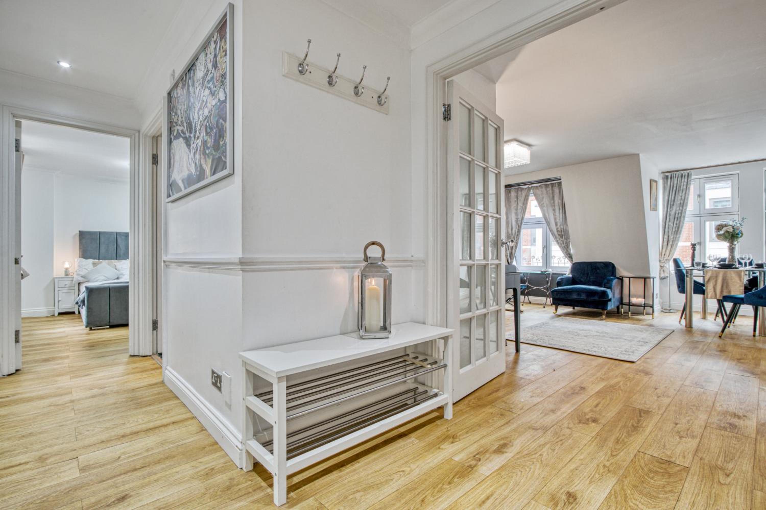 2-Bed 2-Bathroom Mayfair - Maddox St