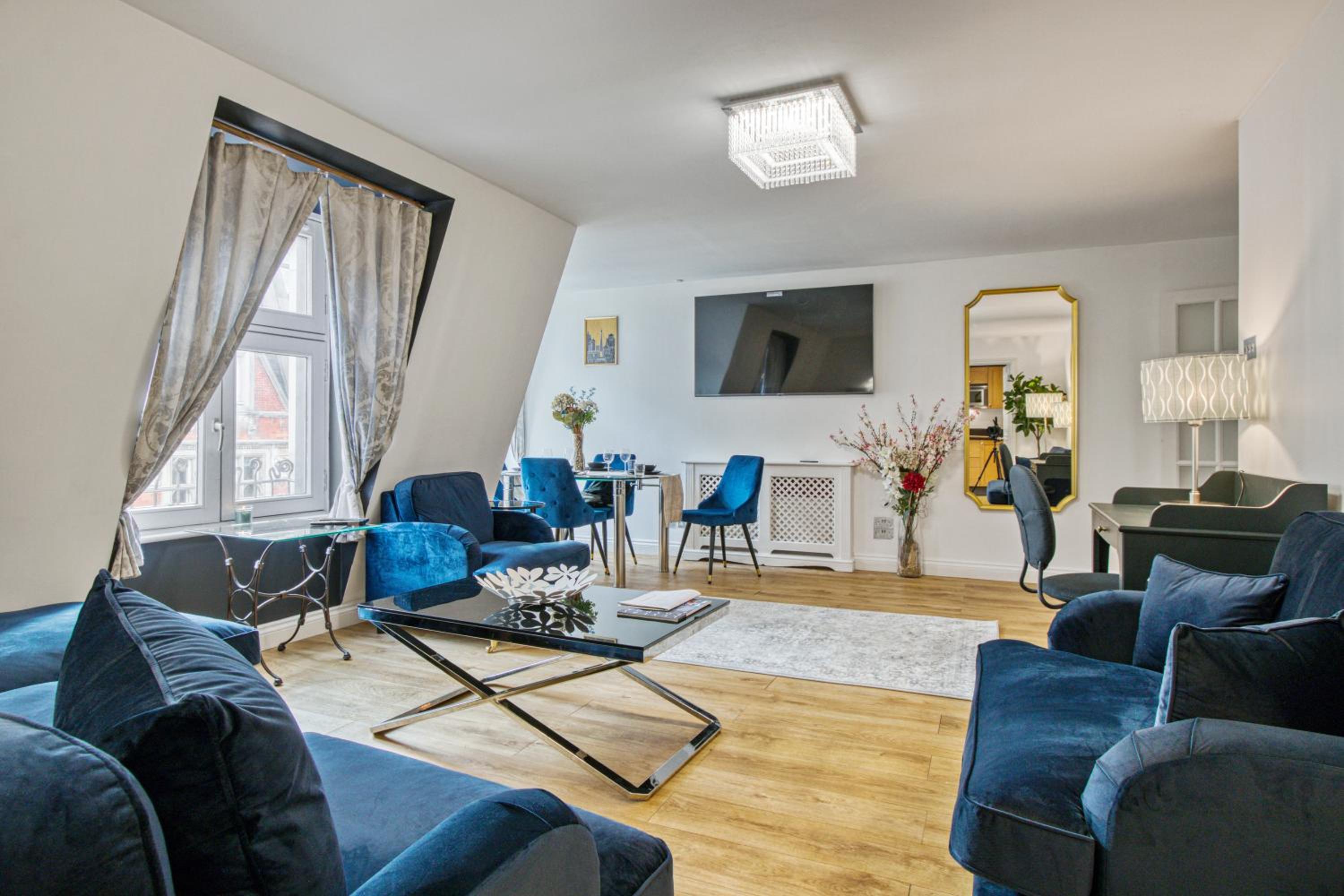 2-Bed 2-Bathroom Mayfair - Maddox St