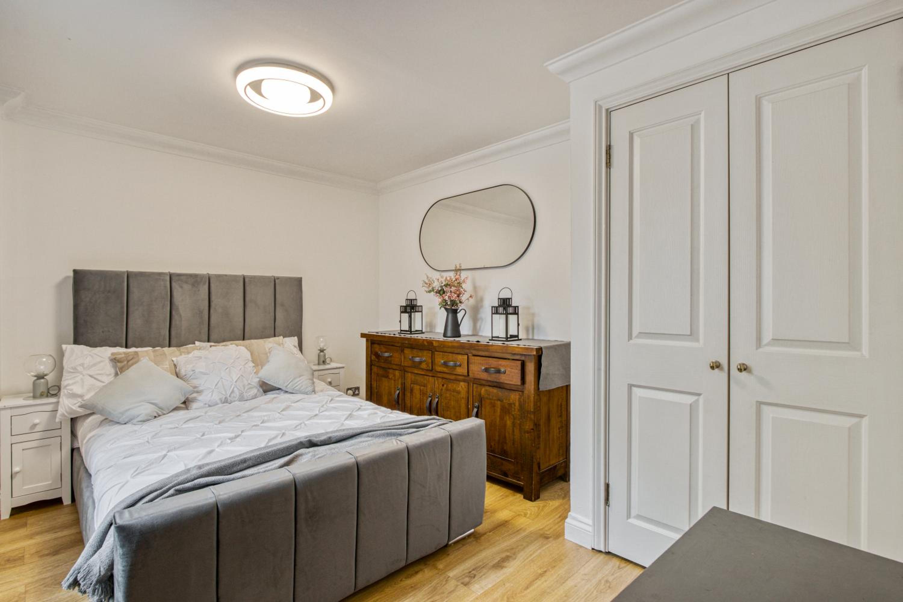 2-Bed 2-Bathroom Mayfair - Maddox St
