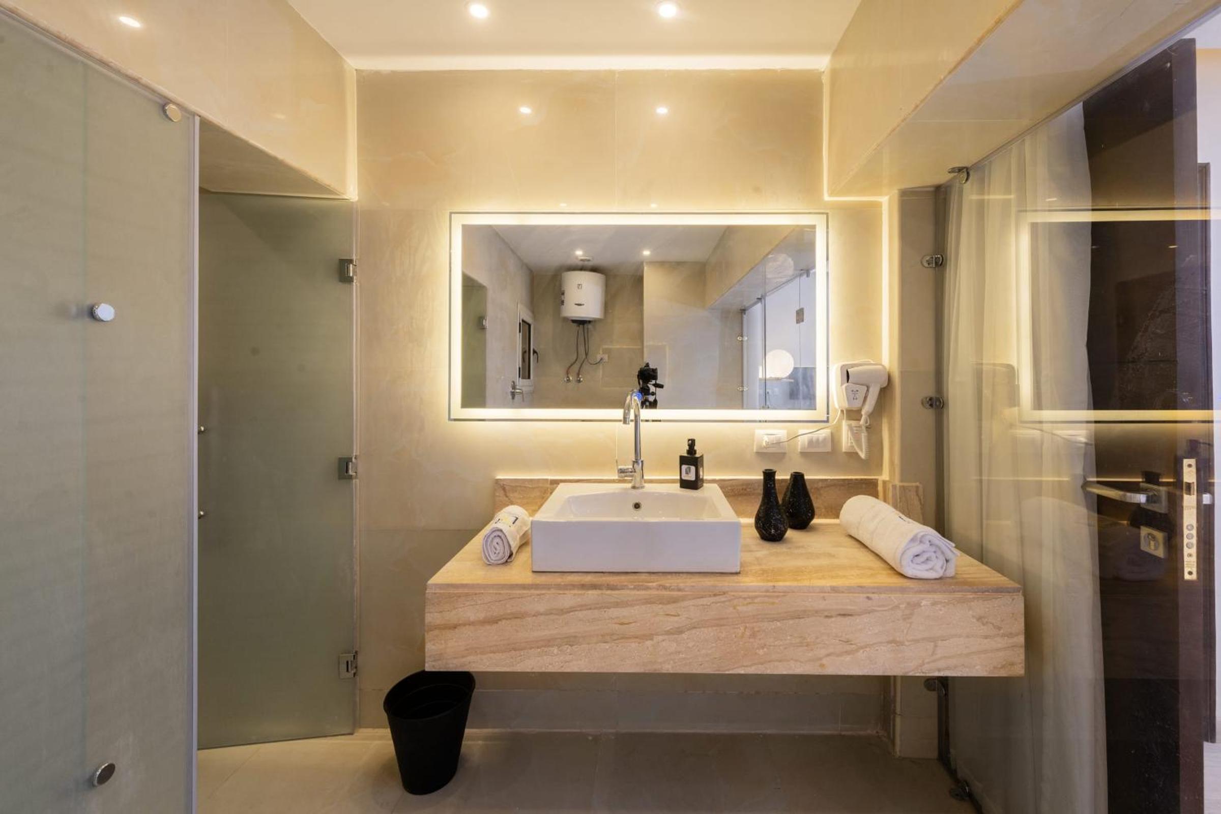 The Paragon Of The Nile 2 BDR Apt Maadi