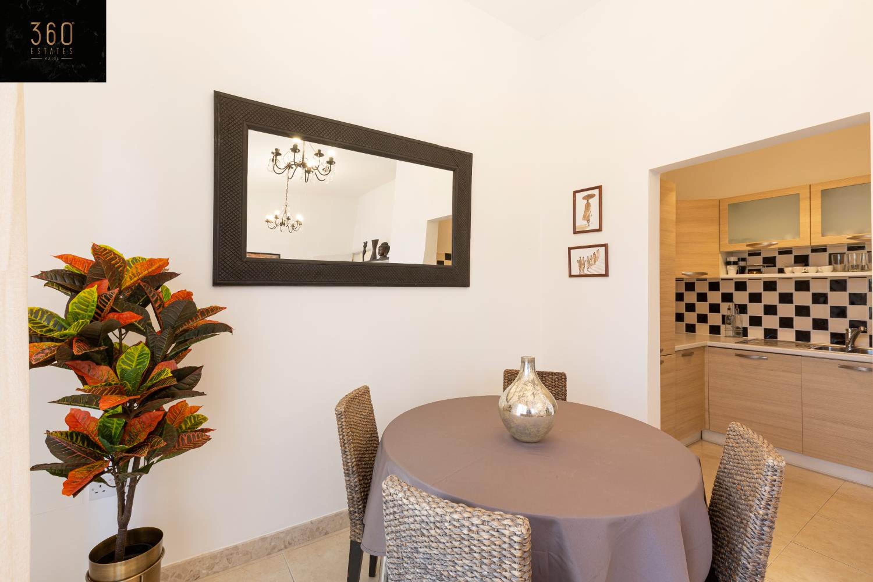 Central APT 5mins to promenade with SOFA AC & WIFI by 360 Estates view 5