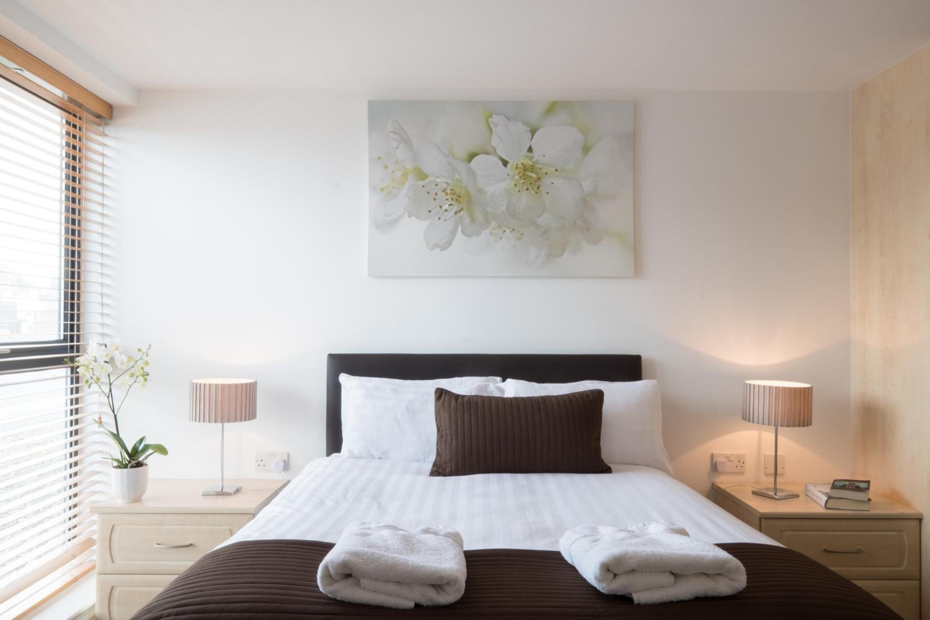 Base Serviced Apartments - Duke Street view 3