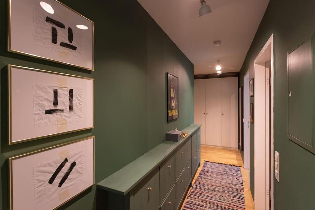 Dream Apartment - central and quiet with AC and free parking garage