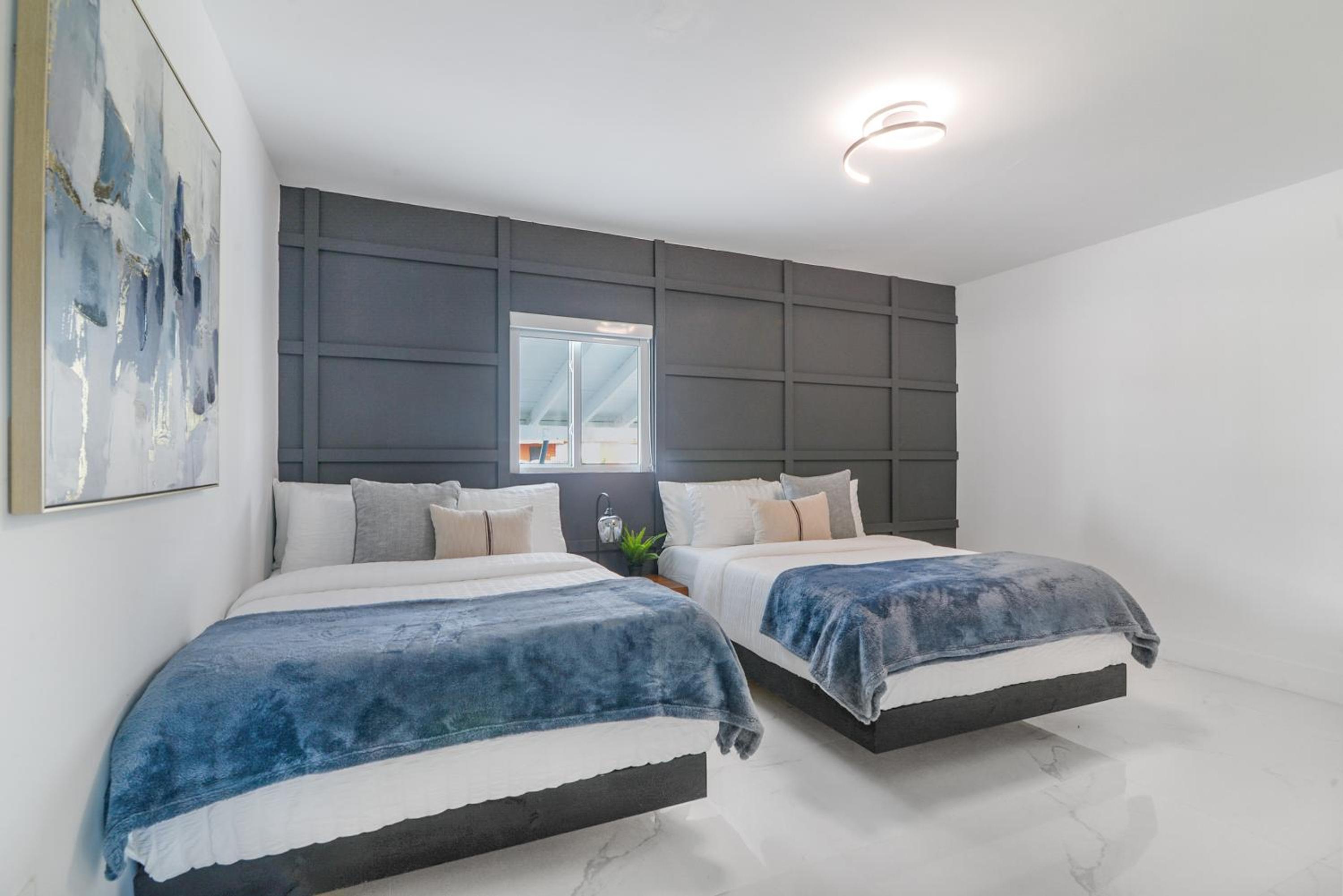 Family 5BR Miami Resort Pool, Sports & BBQ Oasis L04