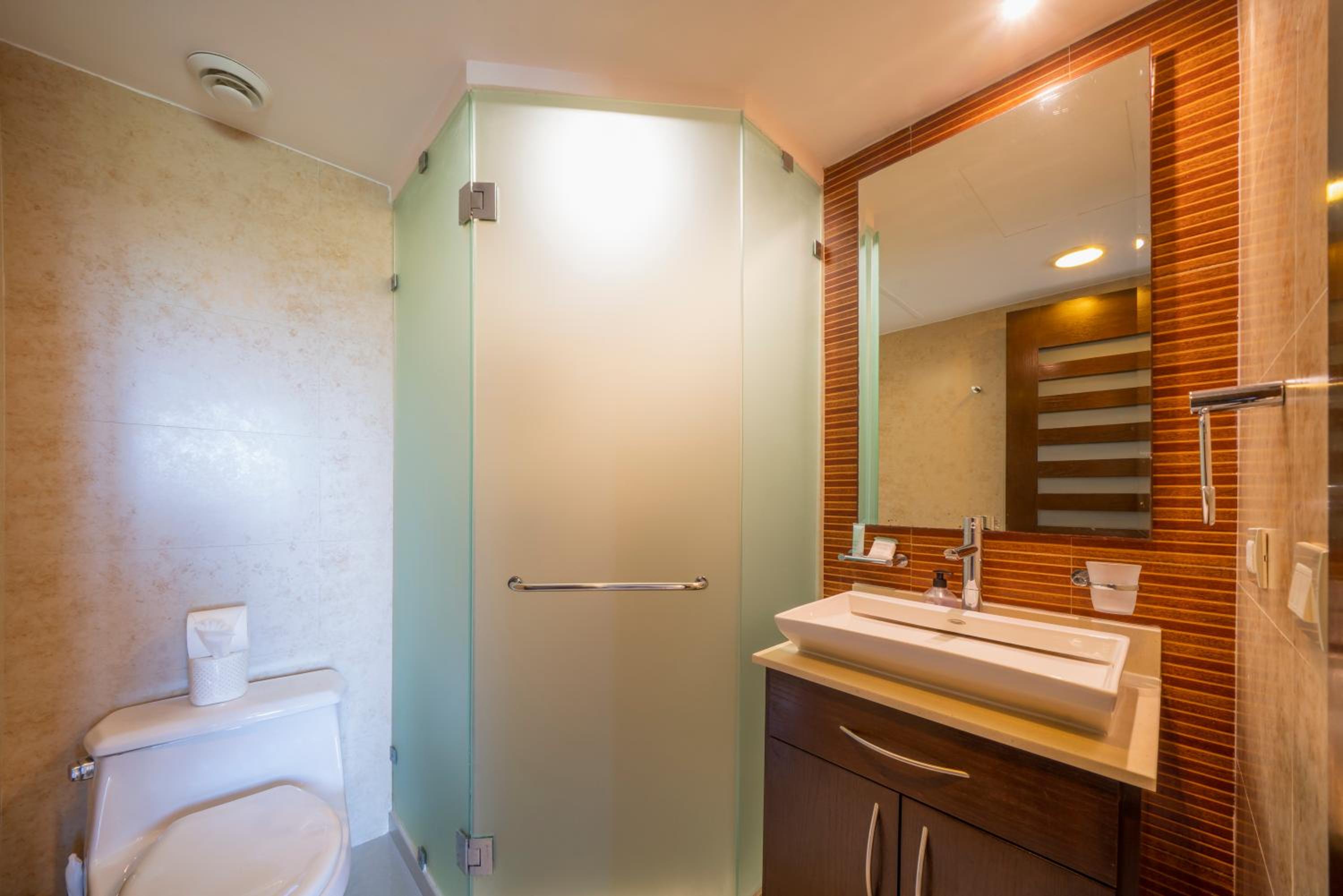 Luxury PH with 2 BR, Private beach At Mareazul - Vista Playa