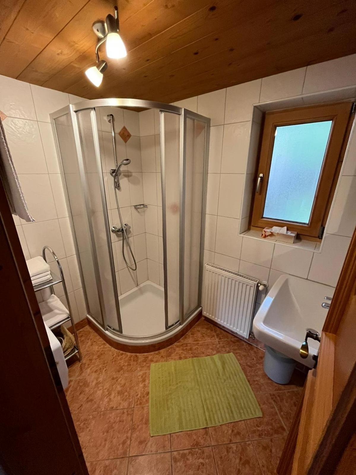 Wörglerhof's Hüttenapartments mit Kachelofen Farm Stay