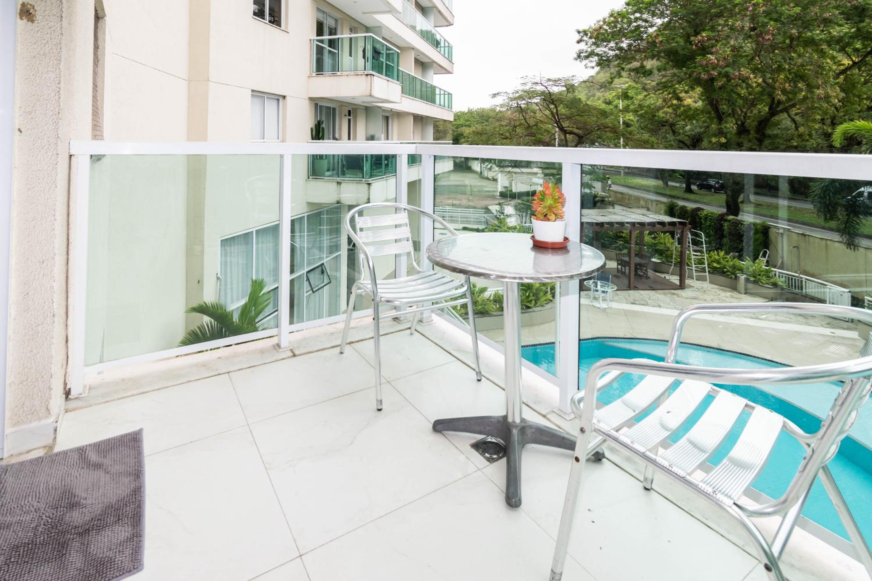 Rio stay flat rio centro, jeunesse, globo, rock in rio
