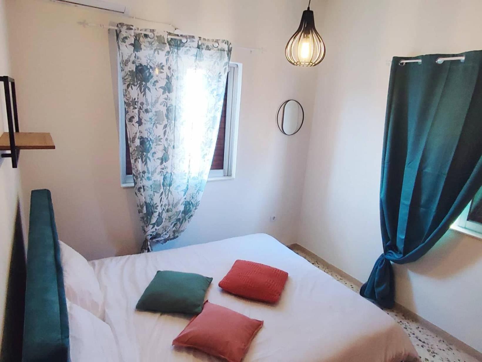 Akrokorinthos View House