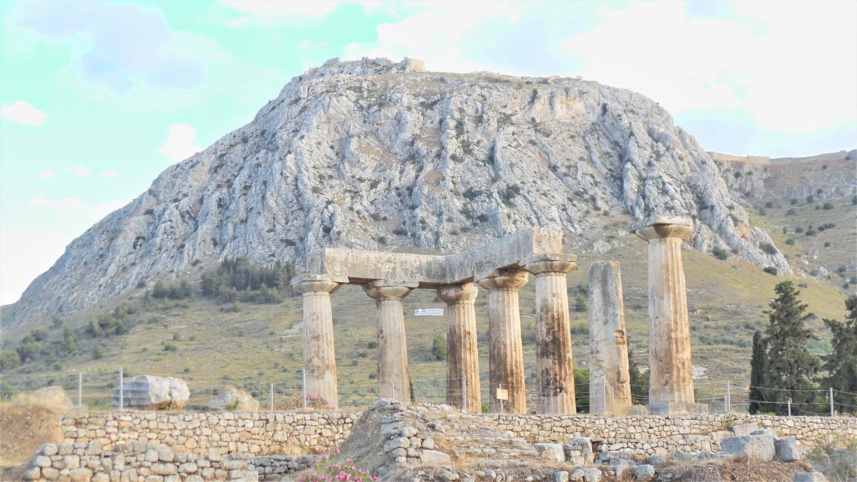 Akrokorinthos View House