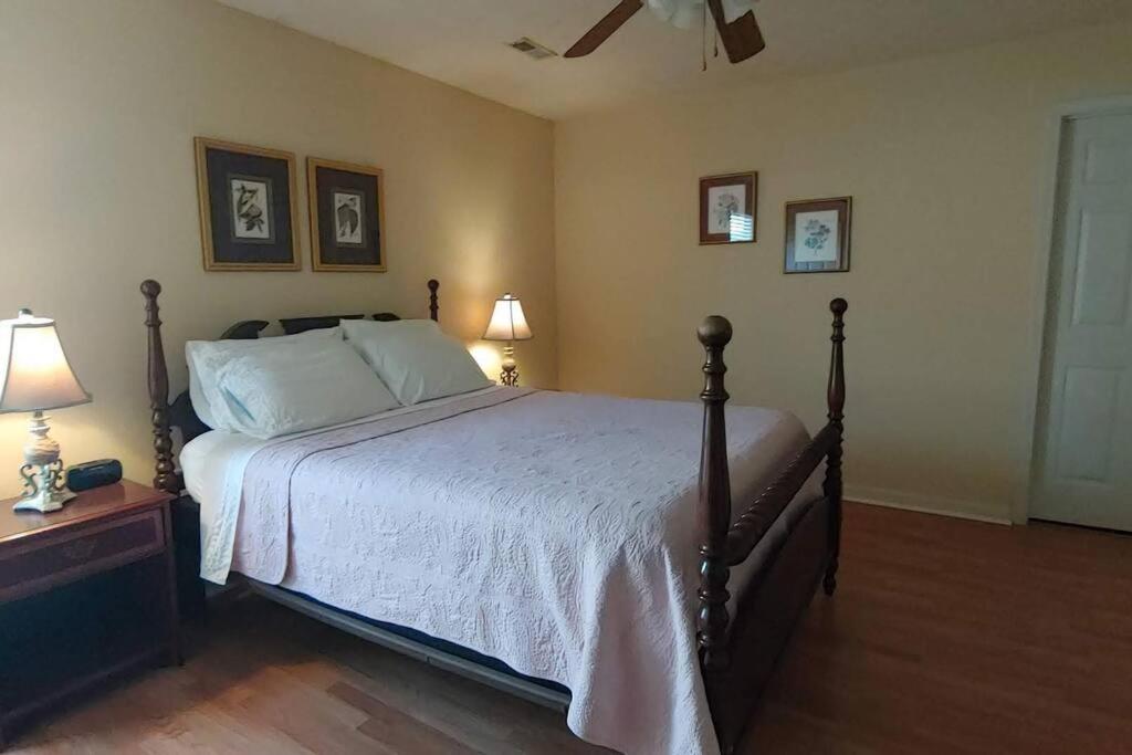 Lexington Vacations - Ranch Style Spacious 3 Bedrooms w/ Jacuzzi tub - Property Image 16