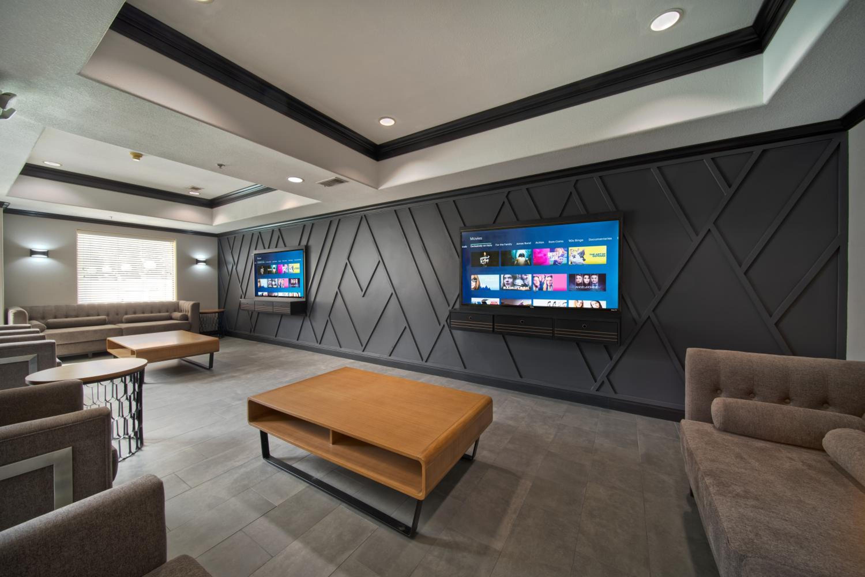 Wingate by Wyndham Houston Bush Intercontinental Airport - Property Image 9