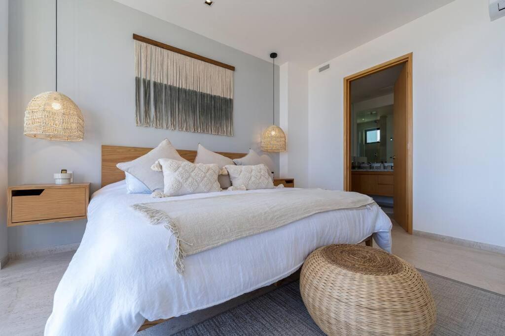 Private pool & spa with stunning ocean views Solaria E 101 view 2