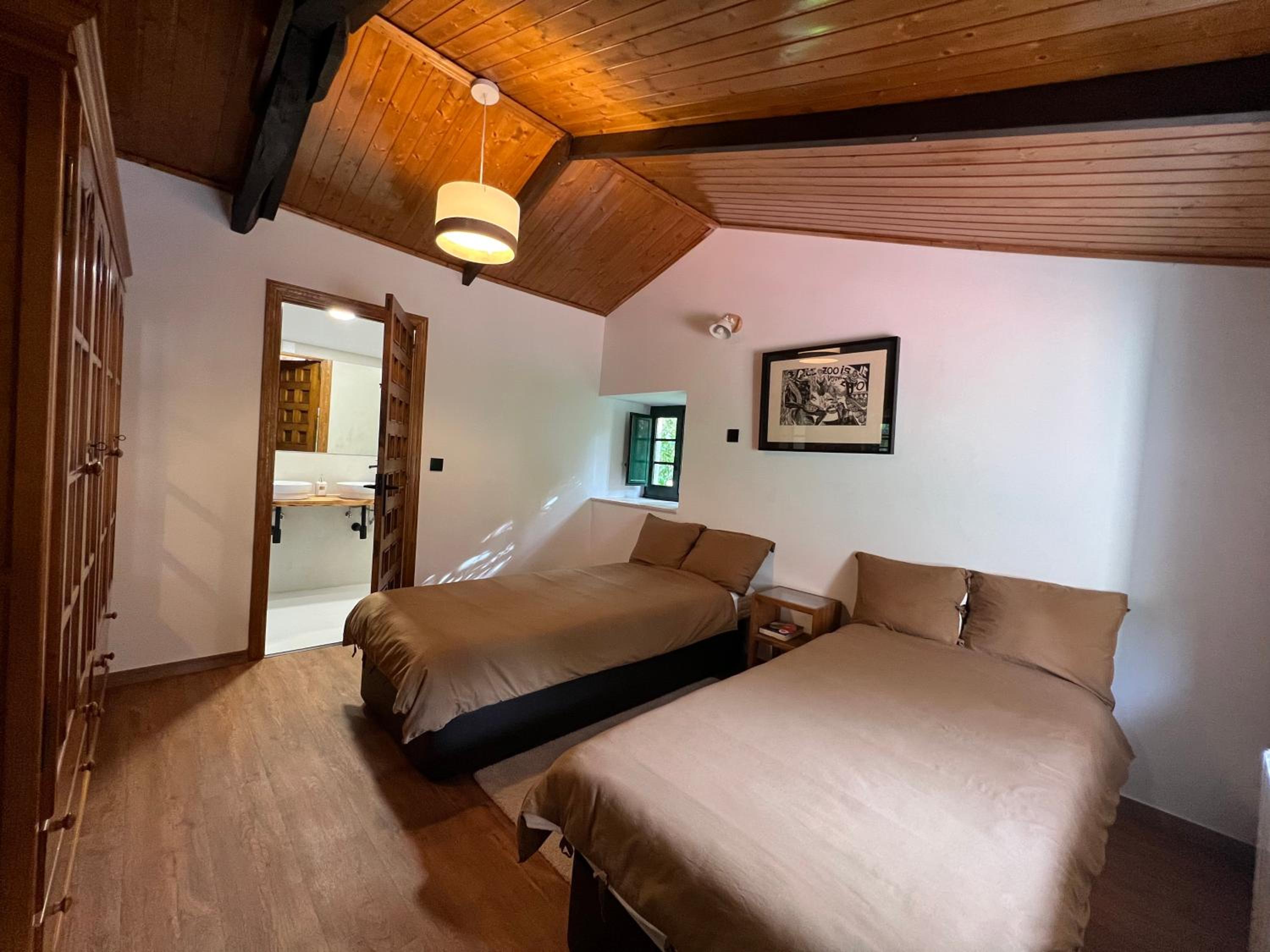 Rural Lambre by Miramar Stays