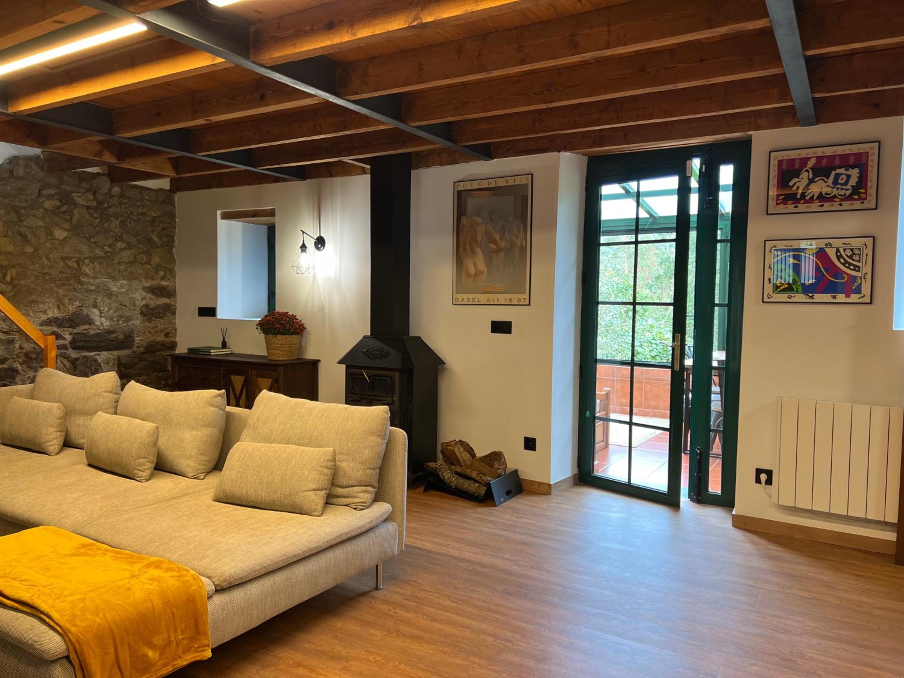 Rural Lambre by Miramar Stays