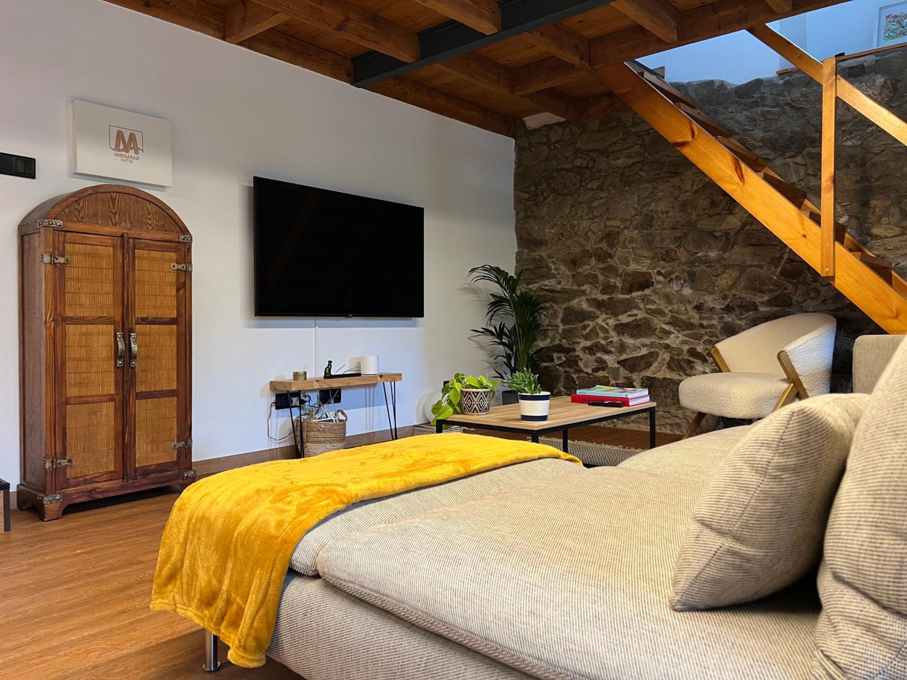 Rural Lambre by Miramar Stays
