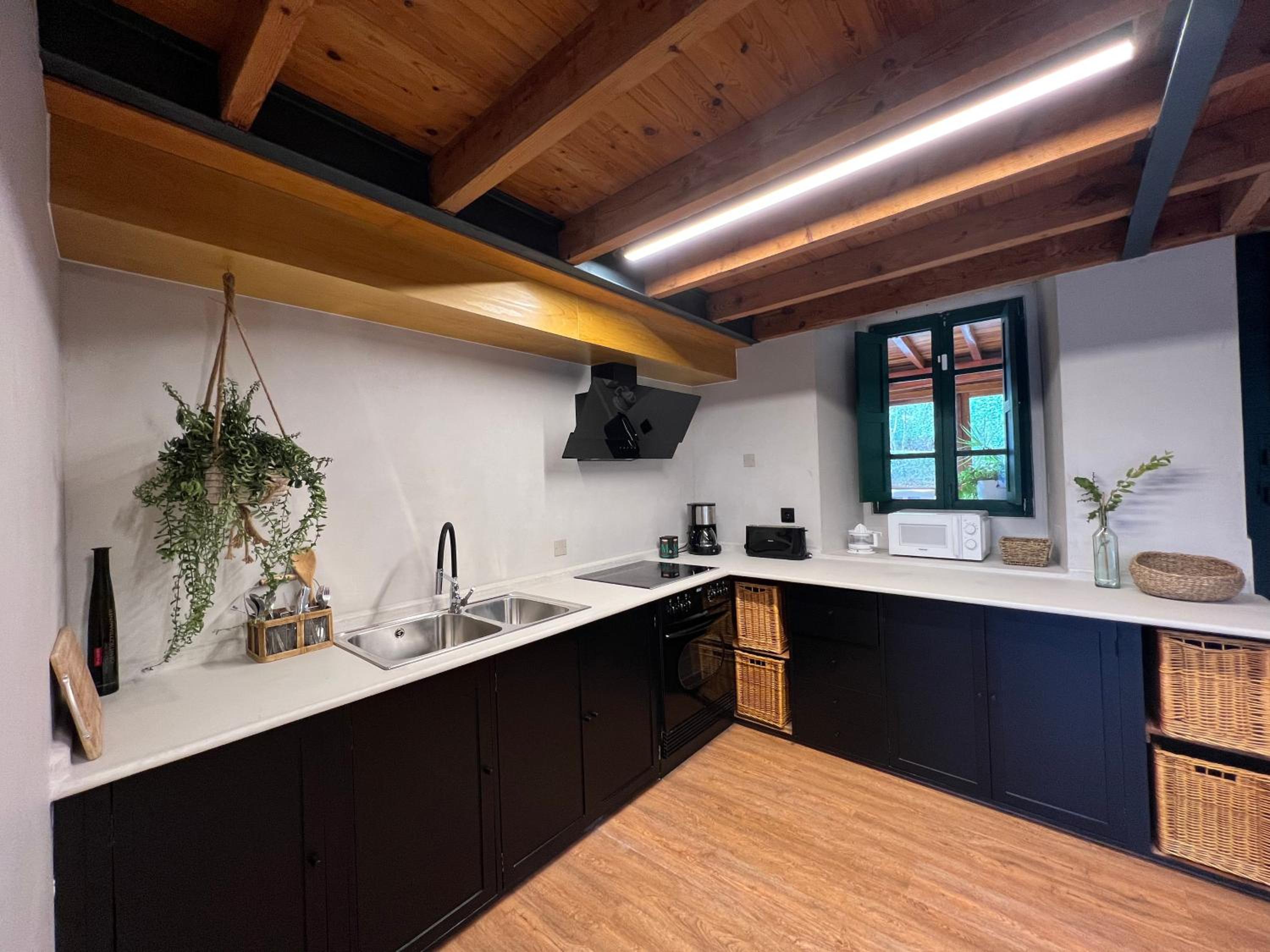 Rural Lambre by Miramar Stays