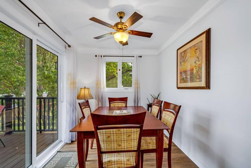 Cozy Waterfront Cottage, WiFi-Netflix-Dog Friendly