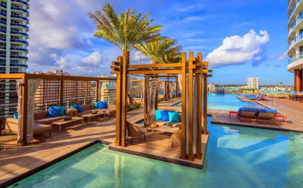 Beautiful Beachfront Penthouse