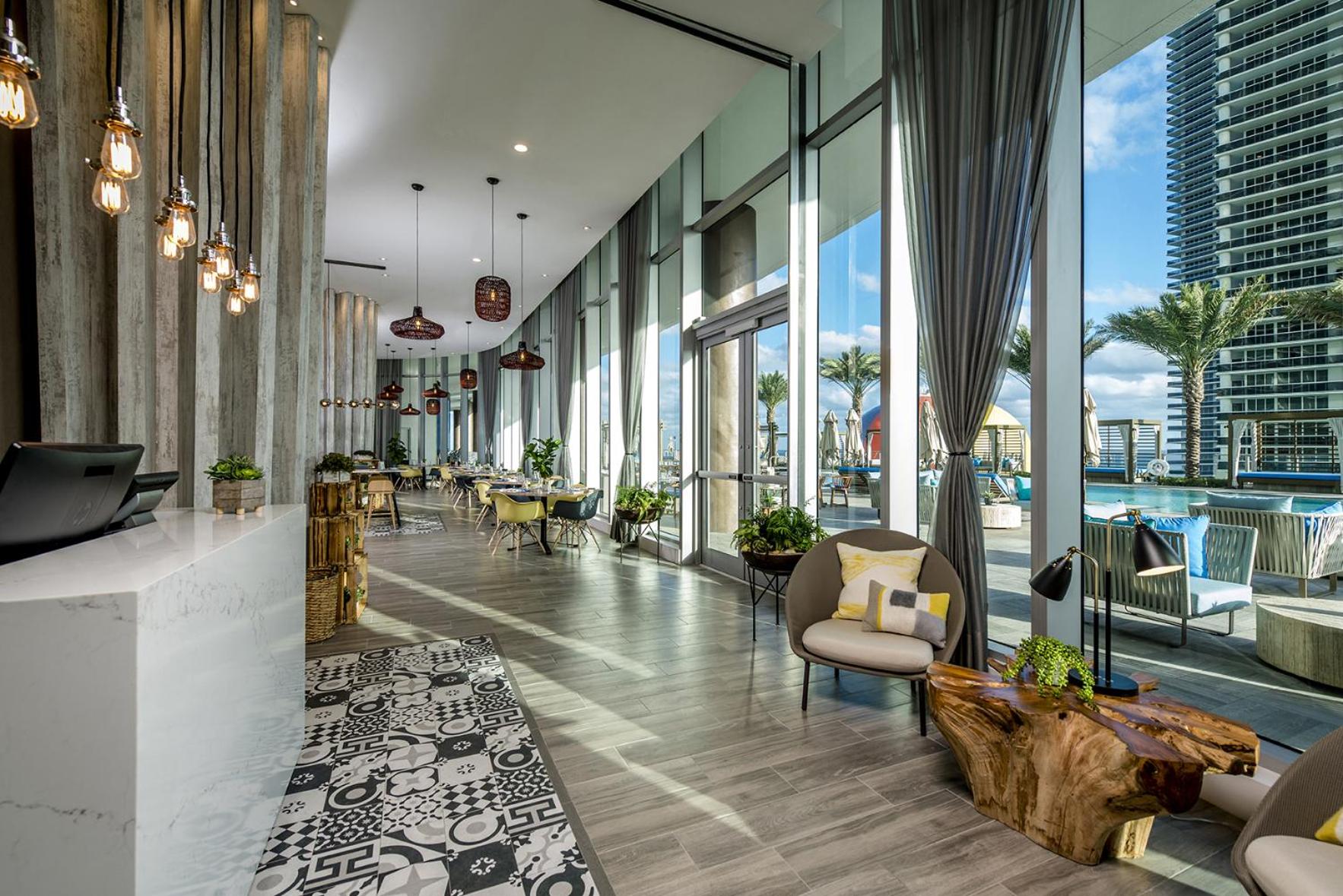 Beautiful Beachfront Penthouse