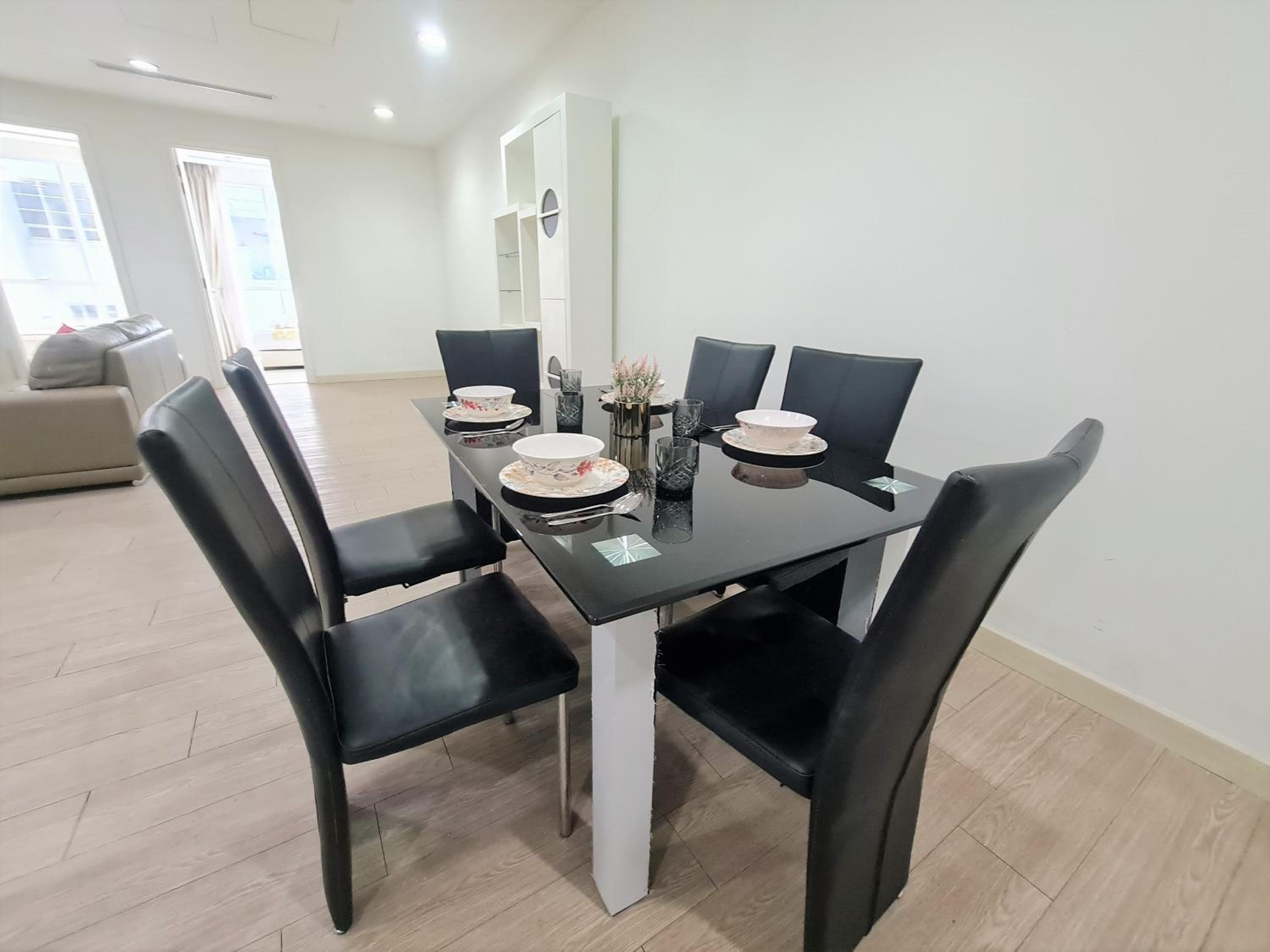 KLCC Binjai 8 Premium Soho Apartment by Sarah's Lodge