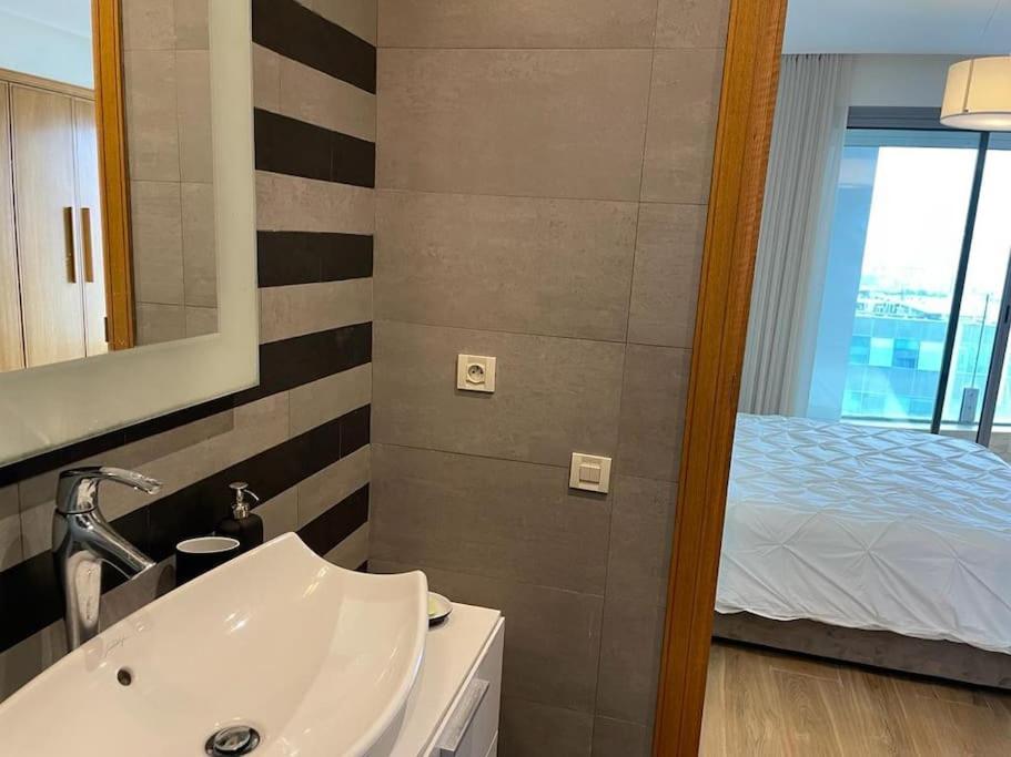 Superb Apartment on 14th floor with Jacuzzi view 2