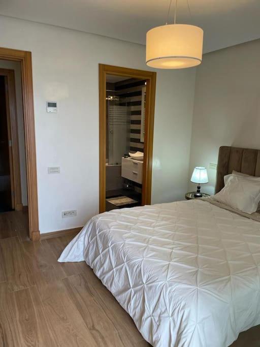 Superb Apartment on 14th floor with Jacuzzi view 4