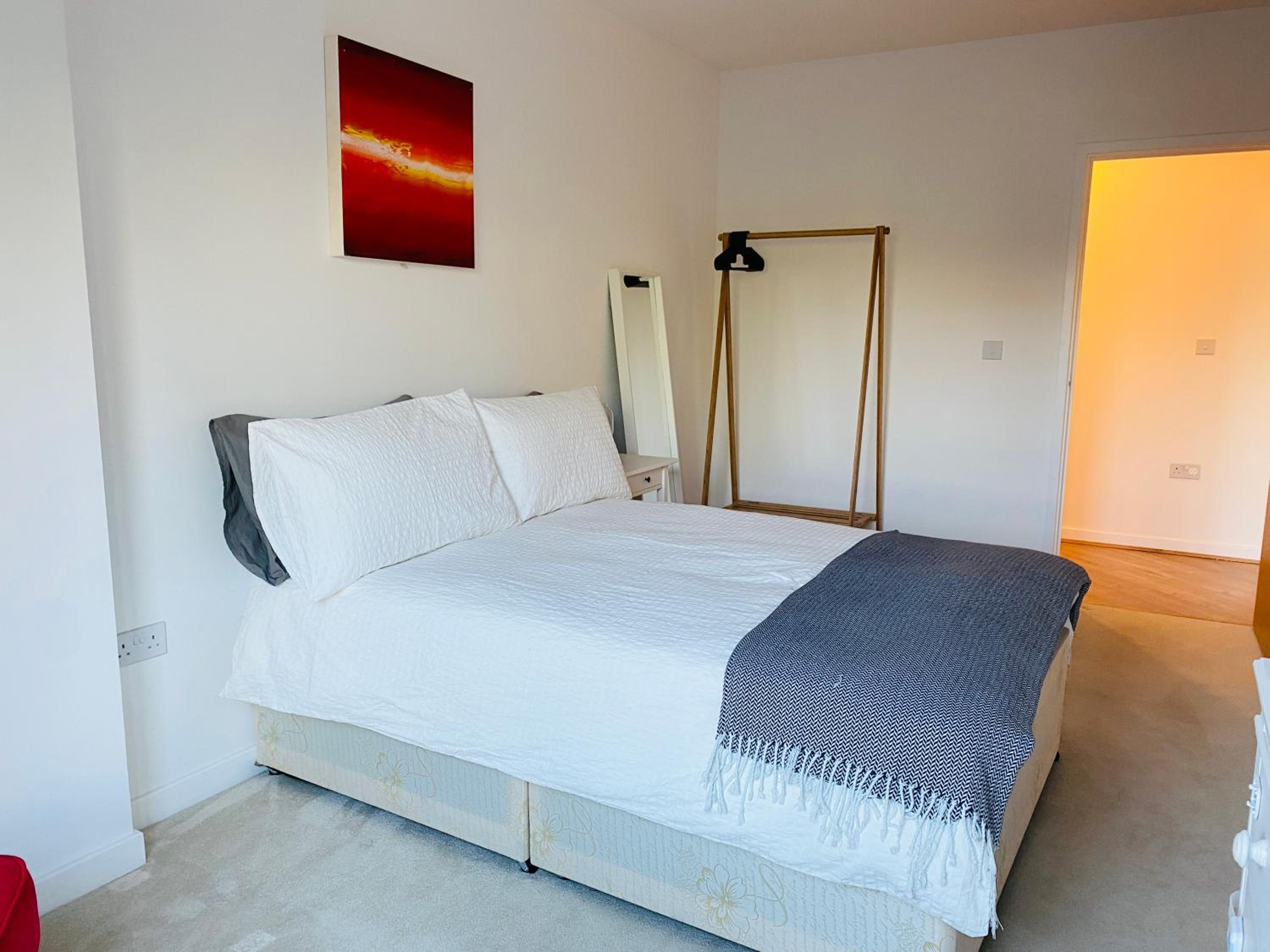 Spacious two Bedroom Apartment in Balham view 2