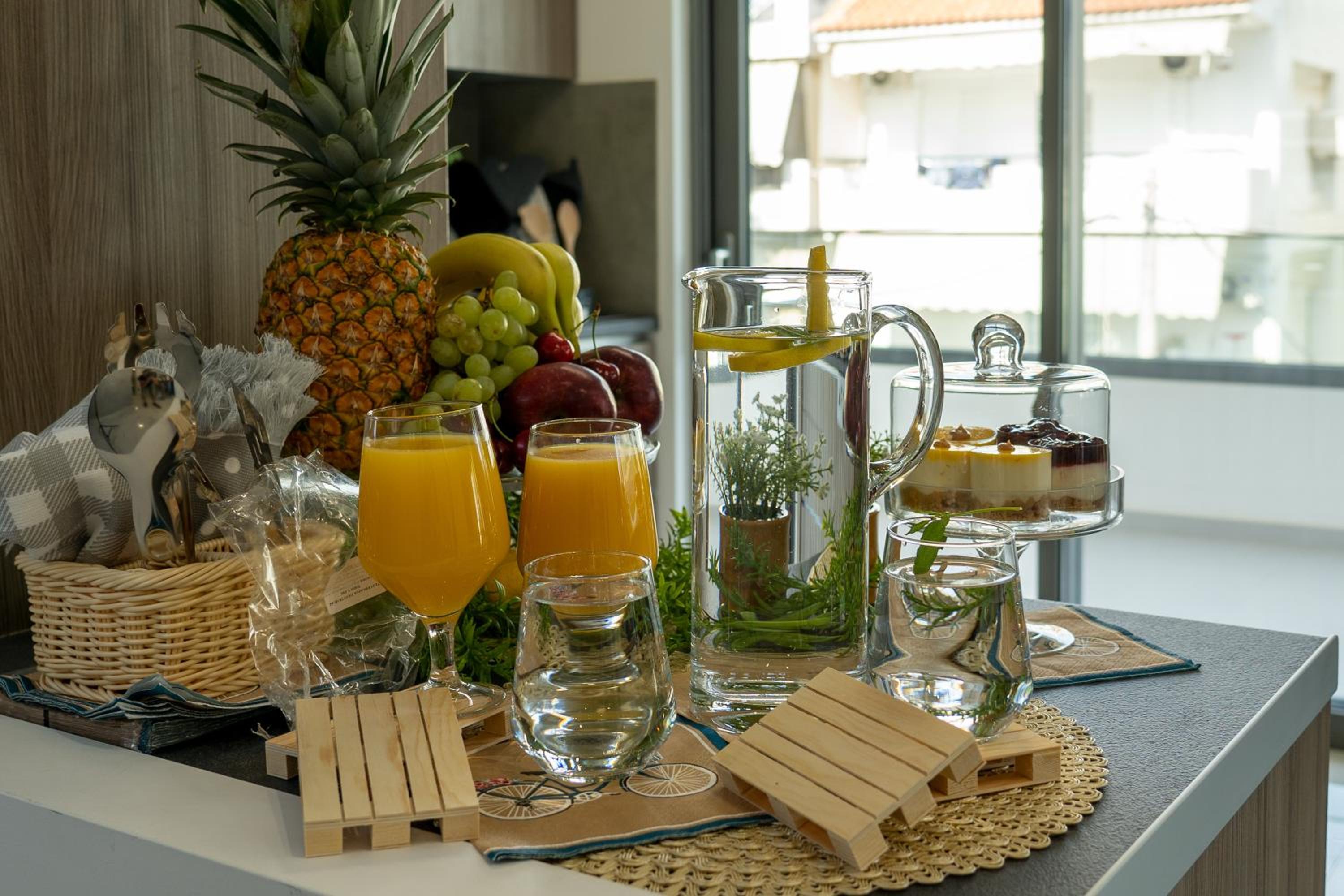 The Lop Athens Holidays Luxury Suites