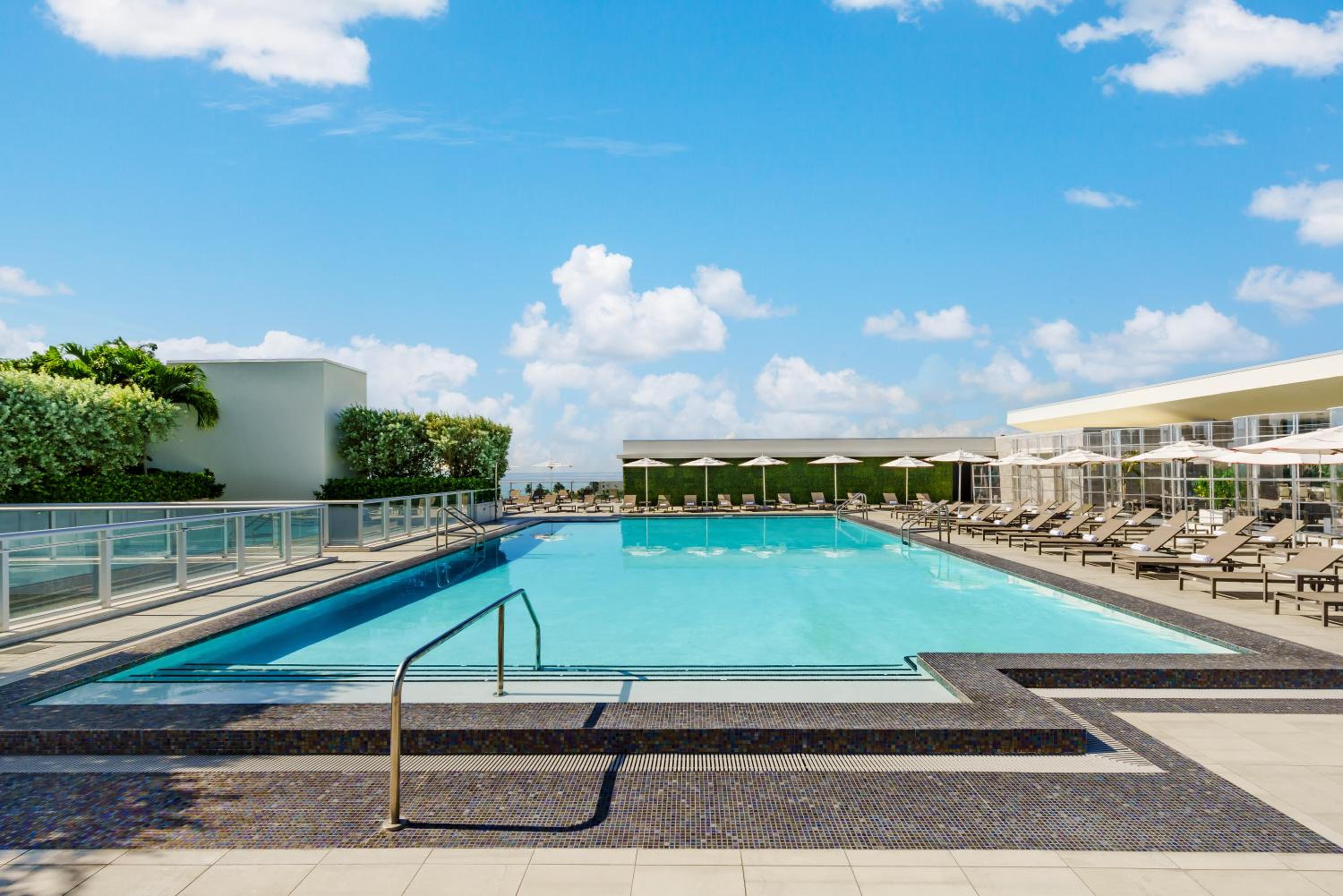 Costa Hollywood Beach Resort - An All Suite Hotel
