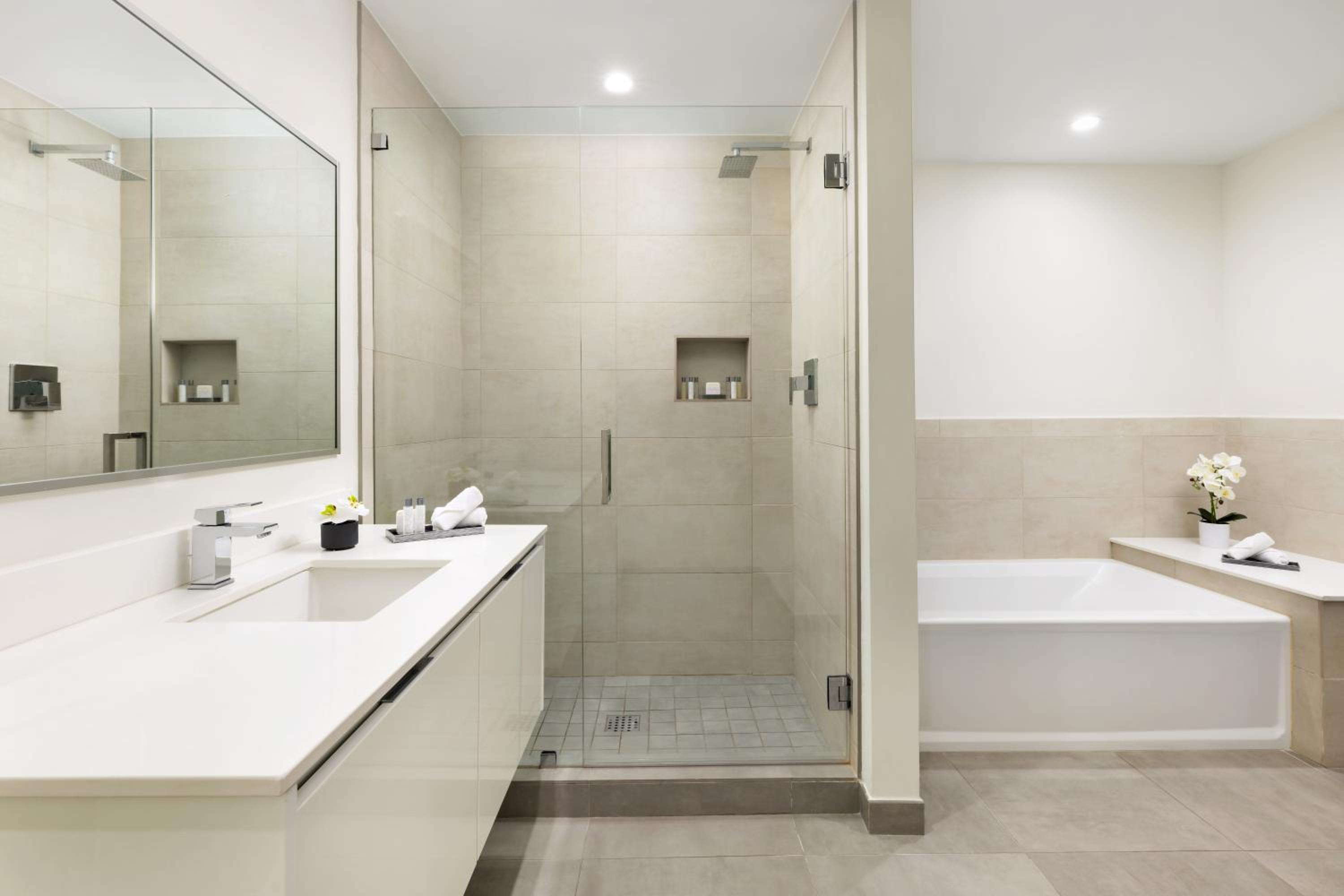 Costa Hollywood Beach Resort - An All Suite Hotel