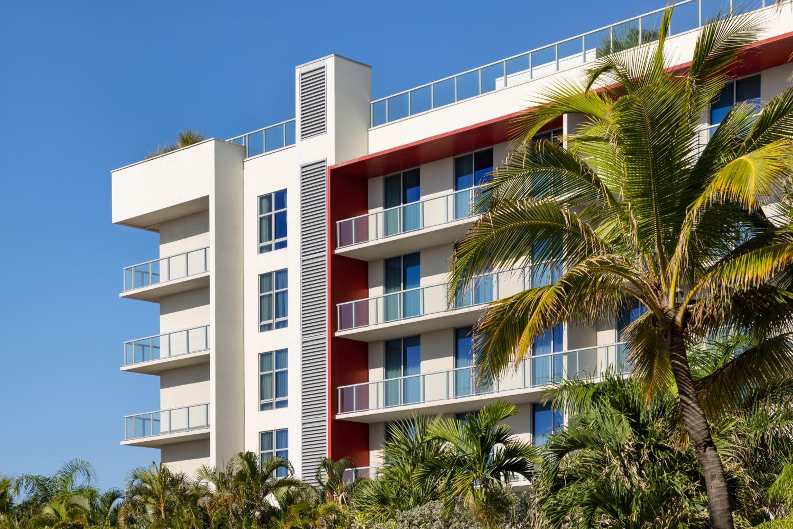 Costa Hollywood Beach Resort - An All Suite Hotel