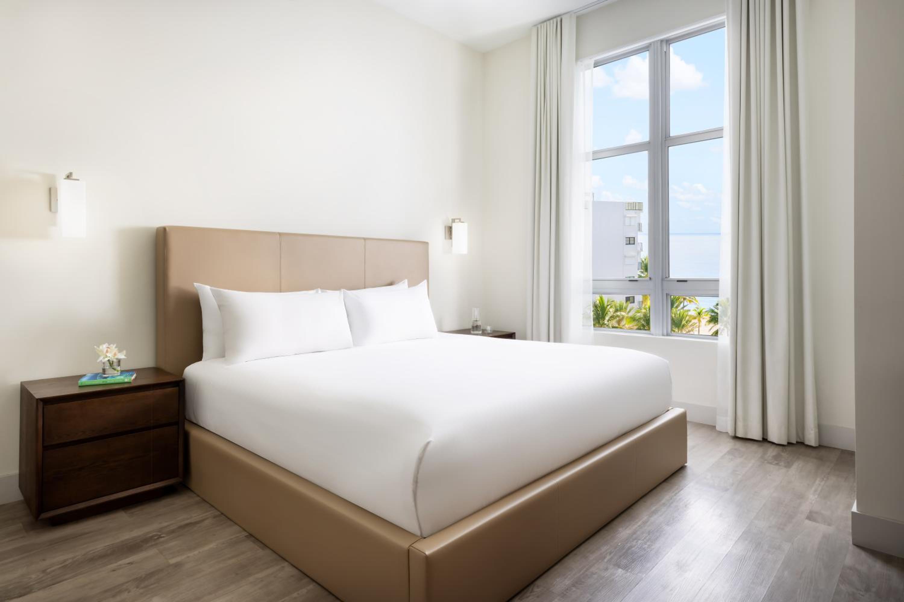 Costa Hollywood Beach Resort - An All Suite Hotel