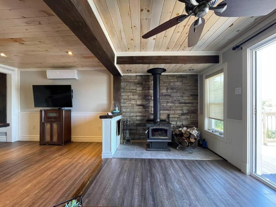 Bespoke Lake Cottage